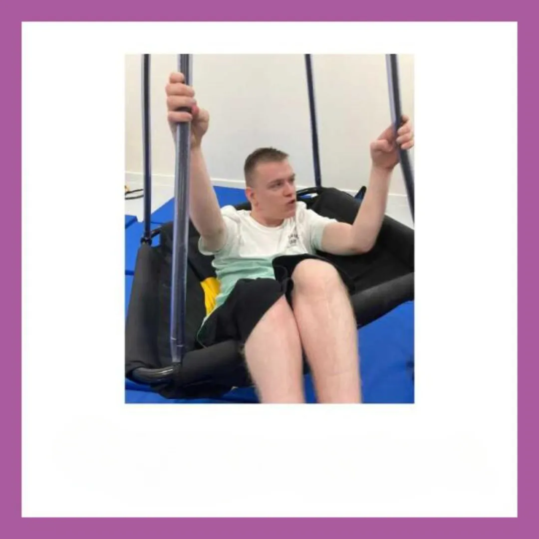 GYM 229 Soft Platform Swing