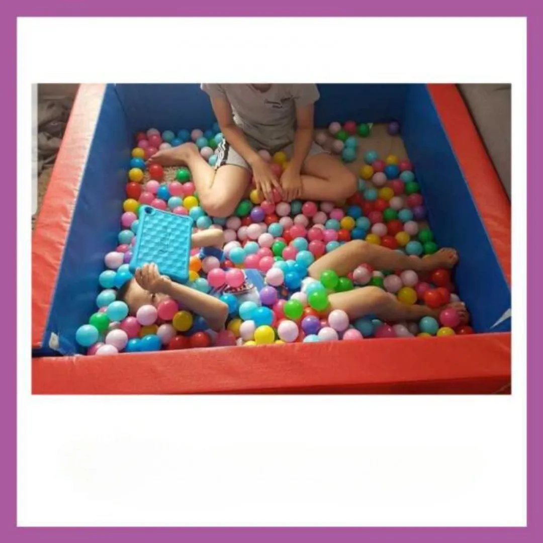 GYM 19 Softplay Ball Pit and Balls