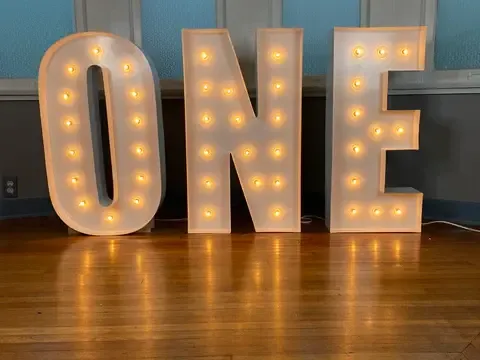 ONE Marquee Letter Rental (4FT) β Light Up Your Celebration in Dallas Metroplex