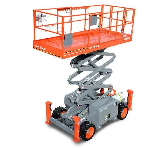 Rough Terrain Scissor Lift W/Outriggers