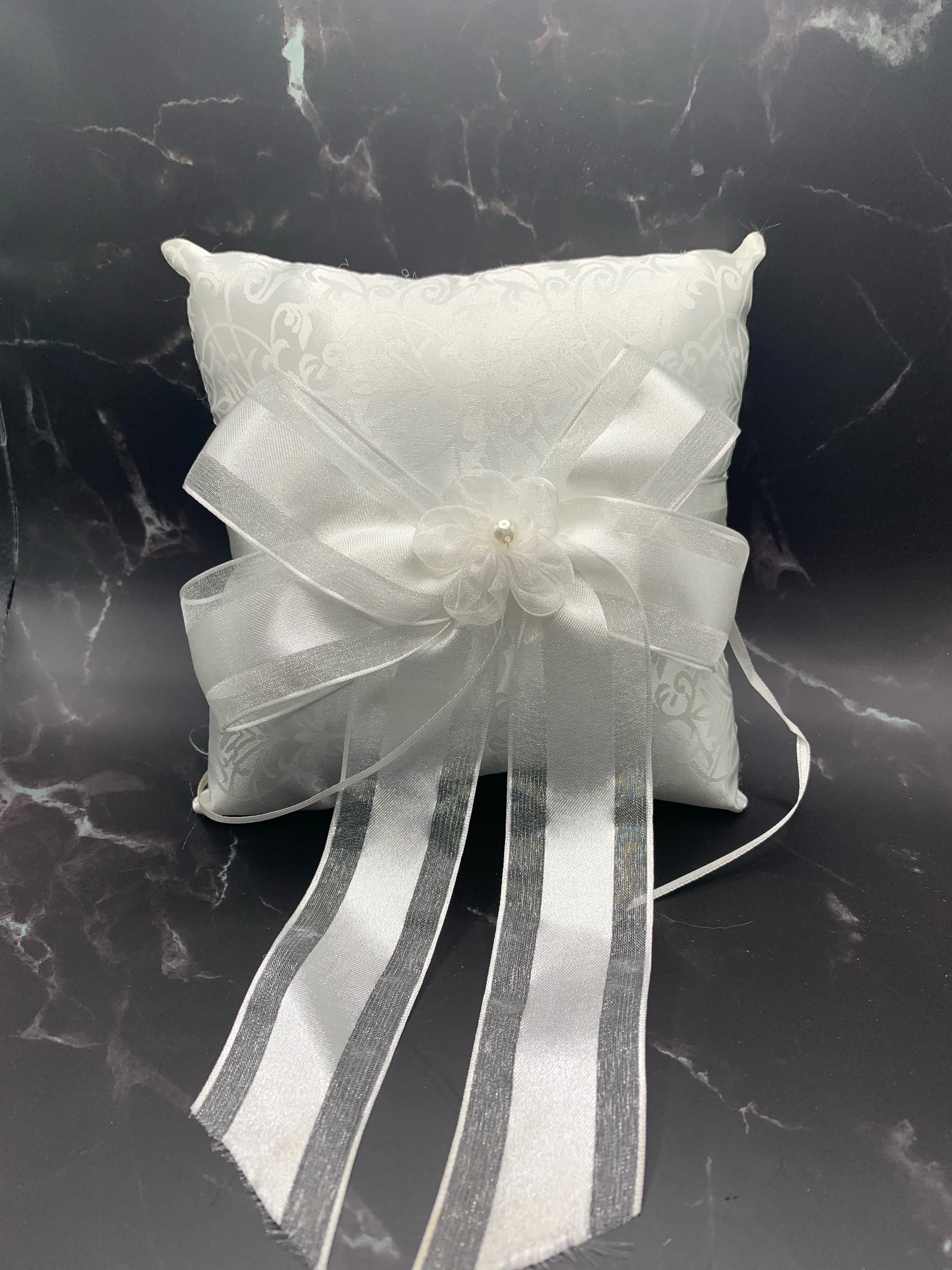 Ring Pillow- White, Bow, Pearl 