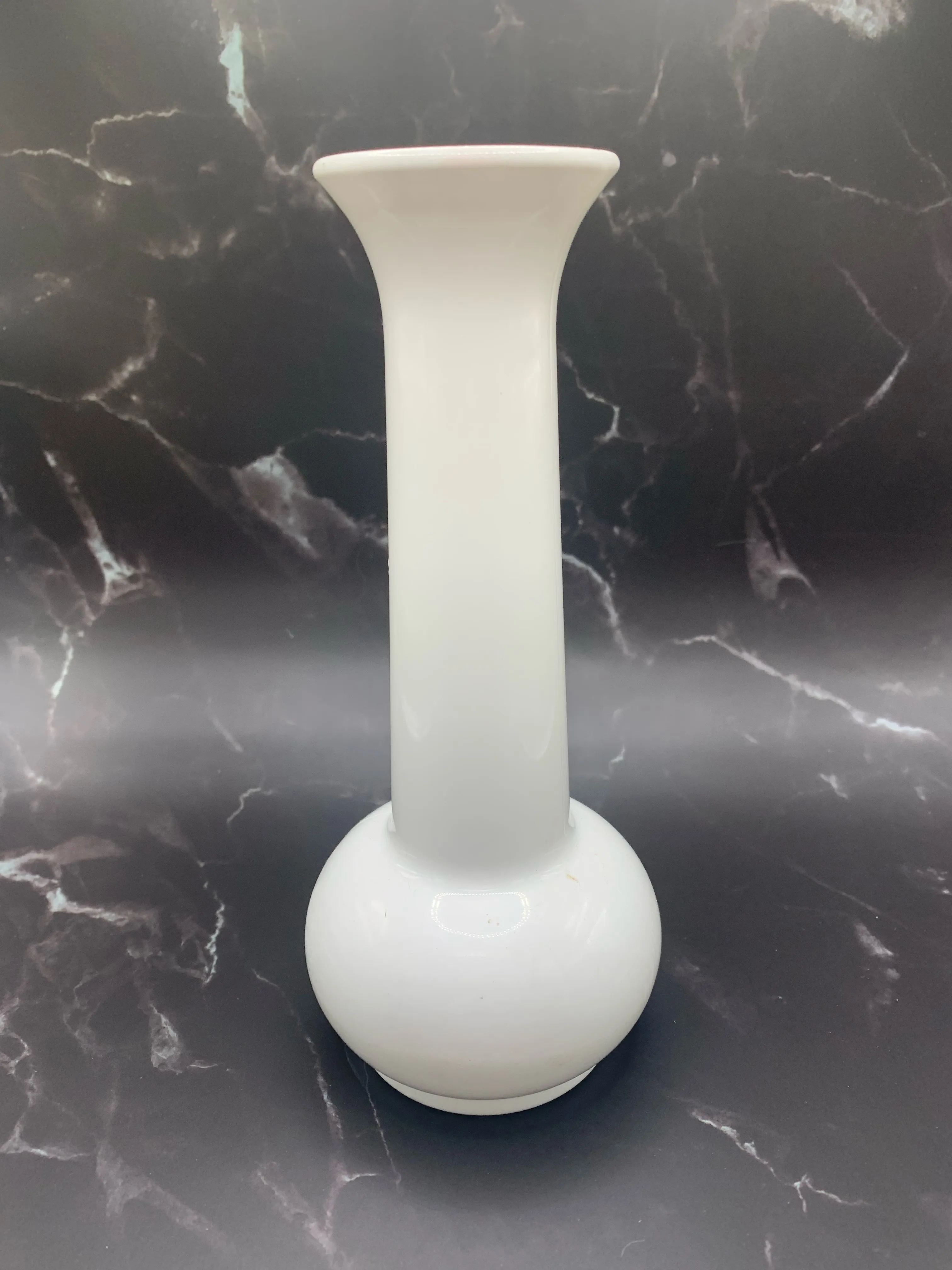 Vases, Bud Vase, White- Plastic