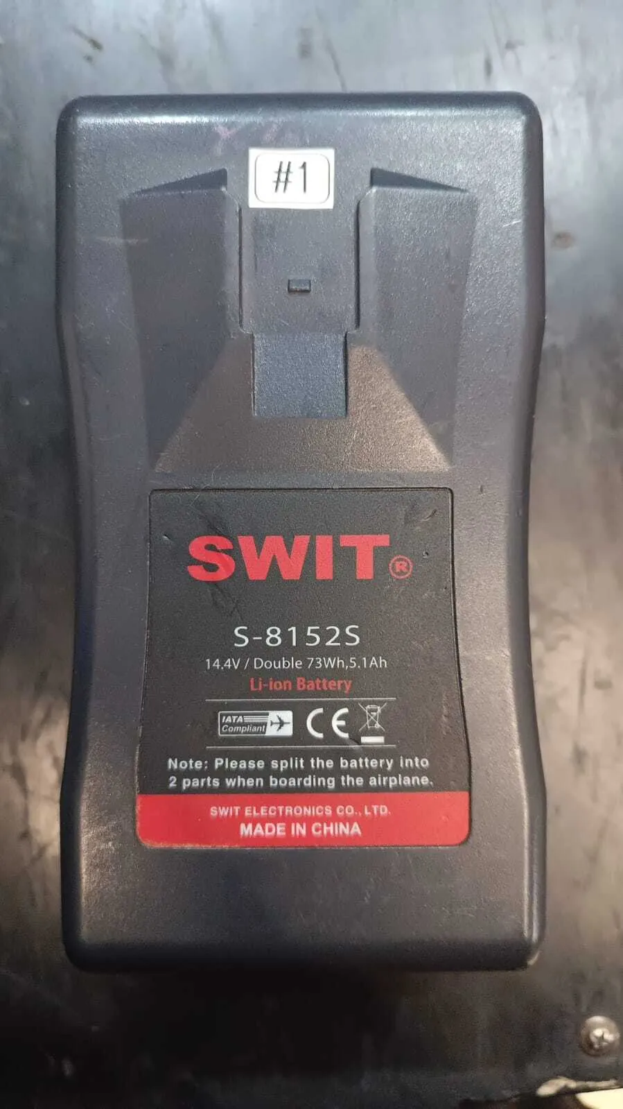 V-Mount Swift S-8152S con salida D-Tap  y USB (14.4V / 73wh / 5.1 Ah)