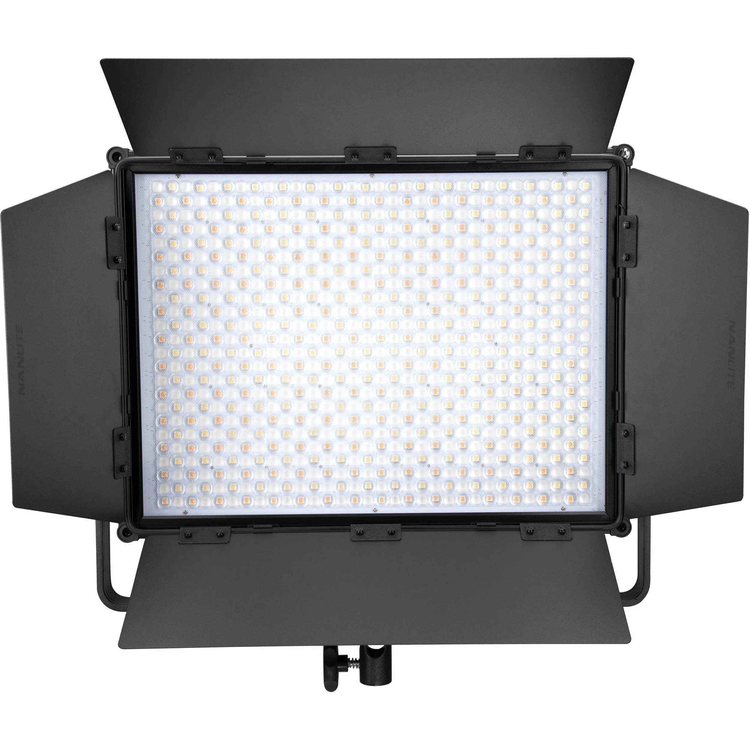 NANLITE RGB LED MIX PANEL 150w (incluye trípode y alargue)