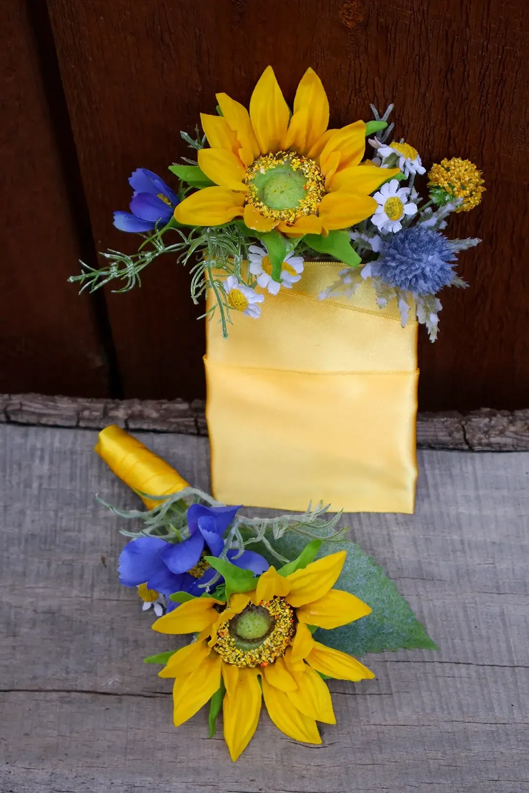Sunflower Fields - Boutonniere