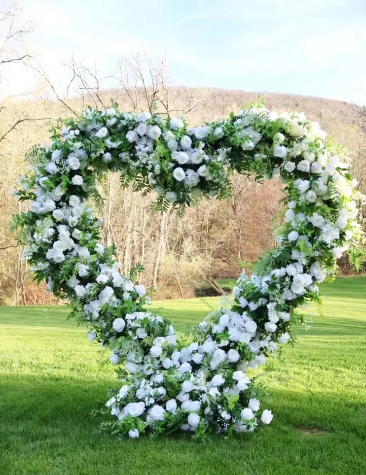 White Rose Heart Arbor