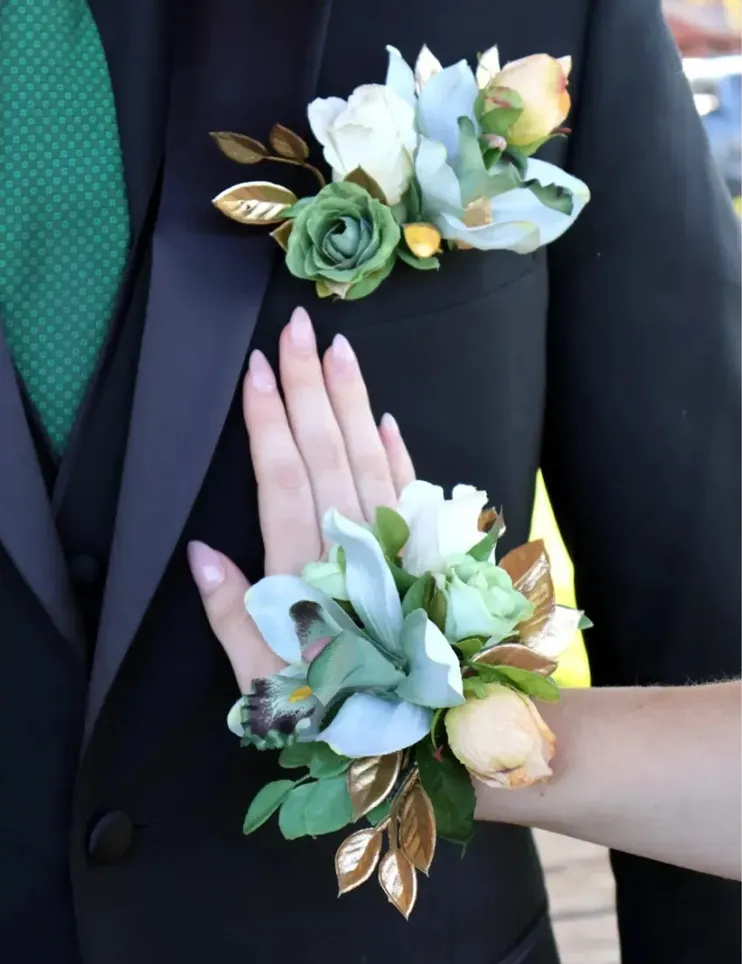 Keepsake Corsage
