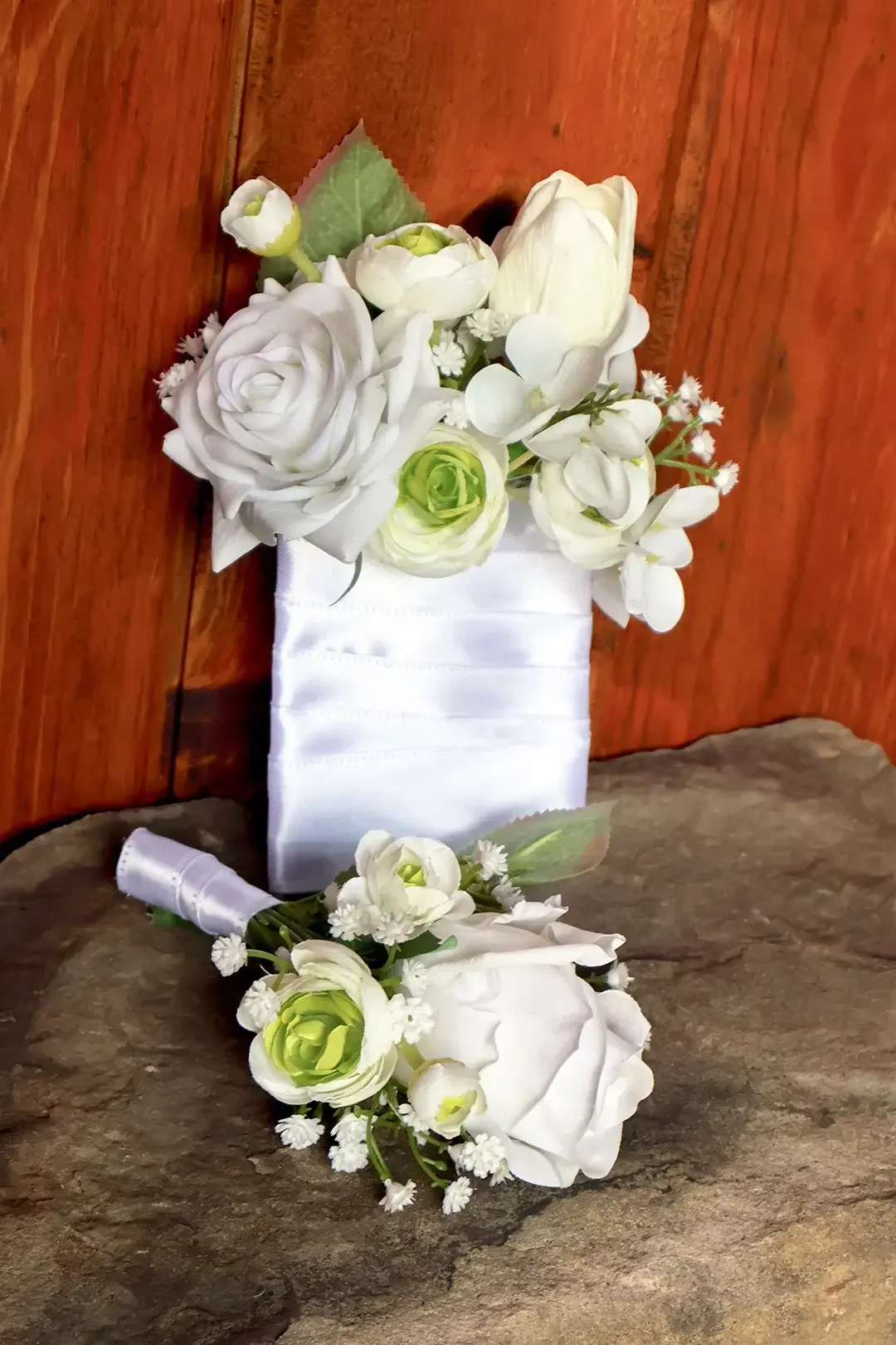 Forever Timeless - Boutonniere