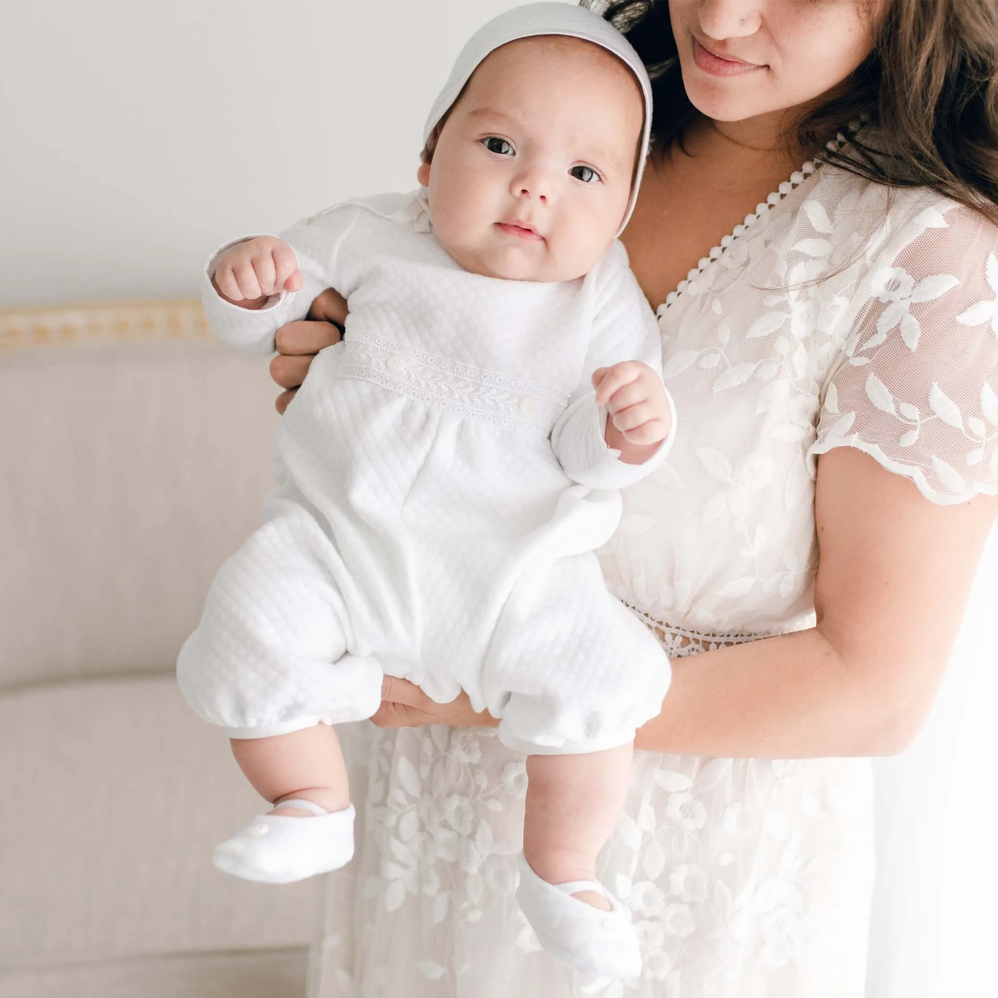 Newborn Outfits & Wraps