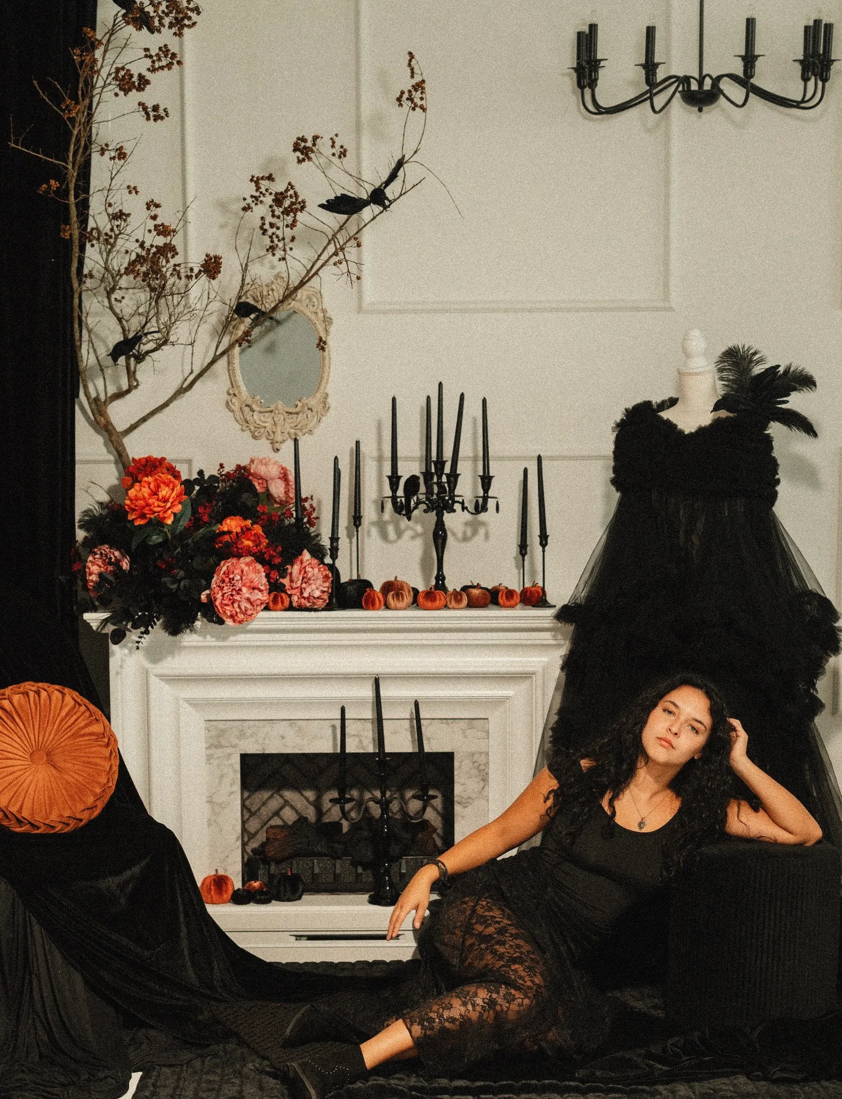 The Raven & Rose (09/02 to 10/26) 
