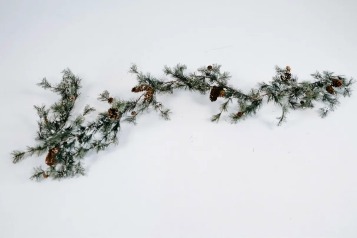 Flocked Pinecone Garland with Berries