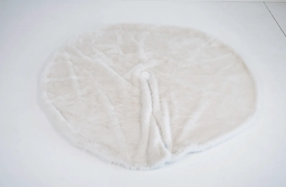 White Tree Skirt (B)
