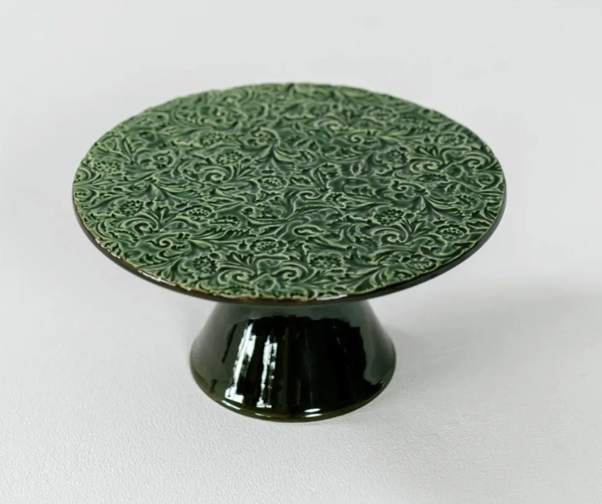 Green Decorative Cake Stand