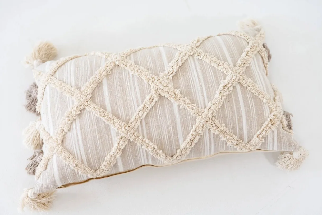 Diamond Tufted Pillow