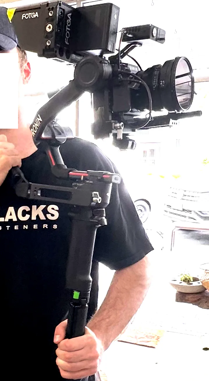 Camera Filmmakers Fuji Bundle - Fujifilm X-H2s & DJI RONIN RS3 Pro Lidar