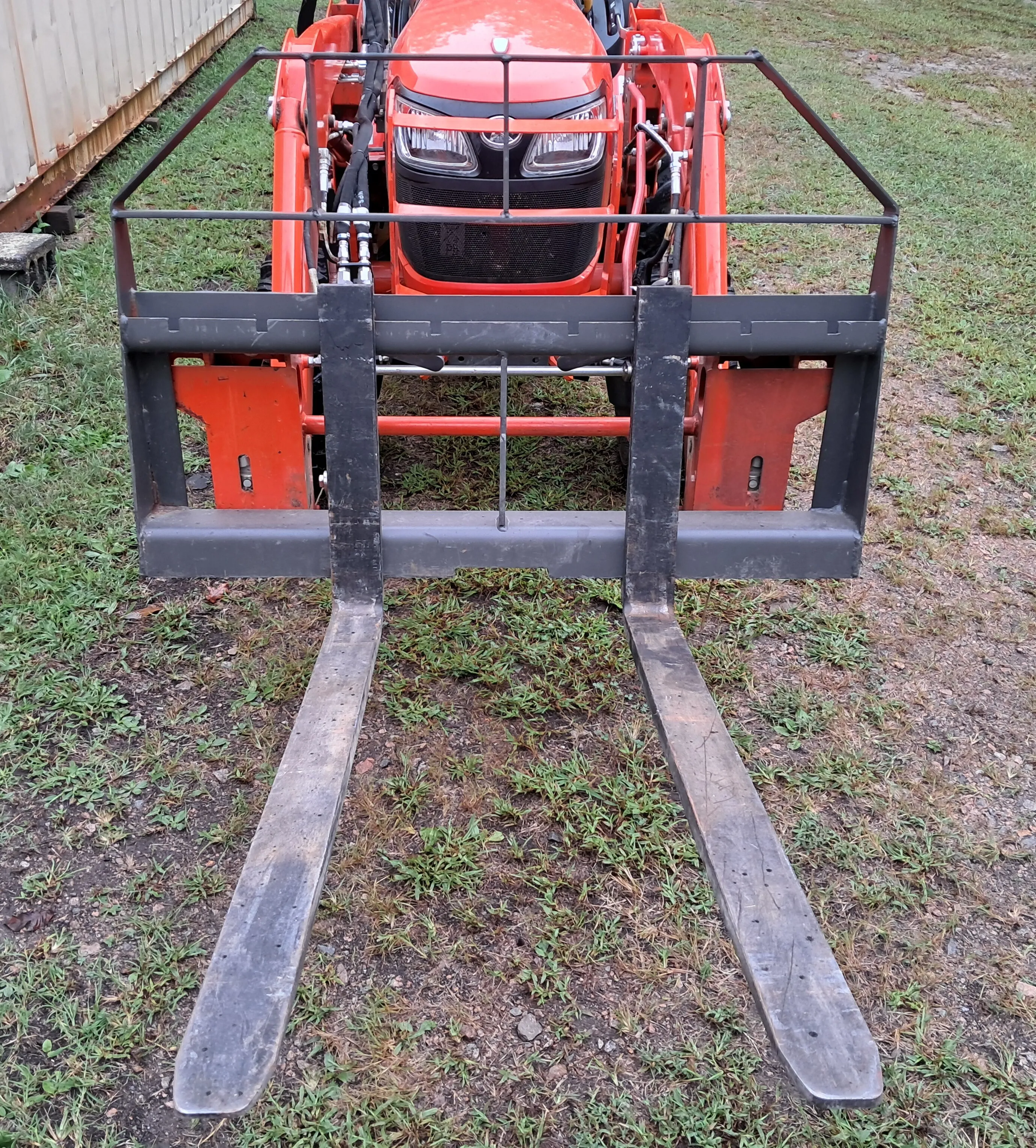 Kubota CTFF-42 42" QA Pallet Forks