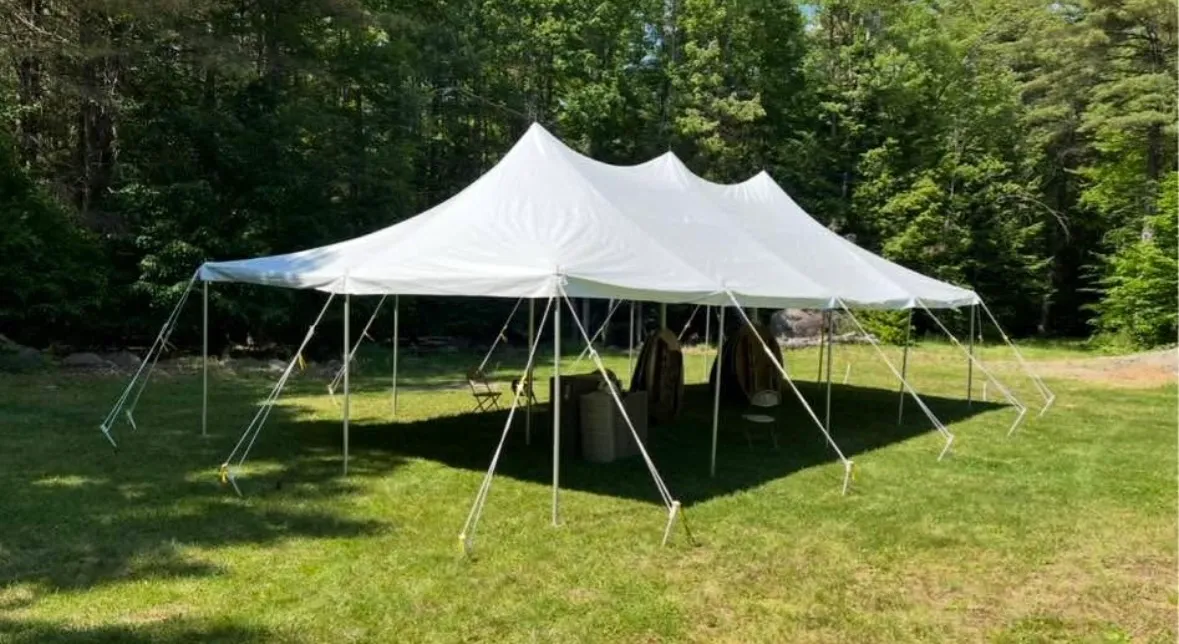 20'x40' Party Package with 5' Round Tables