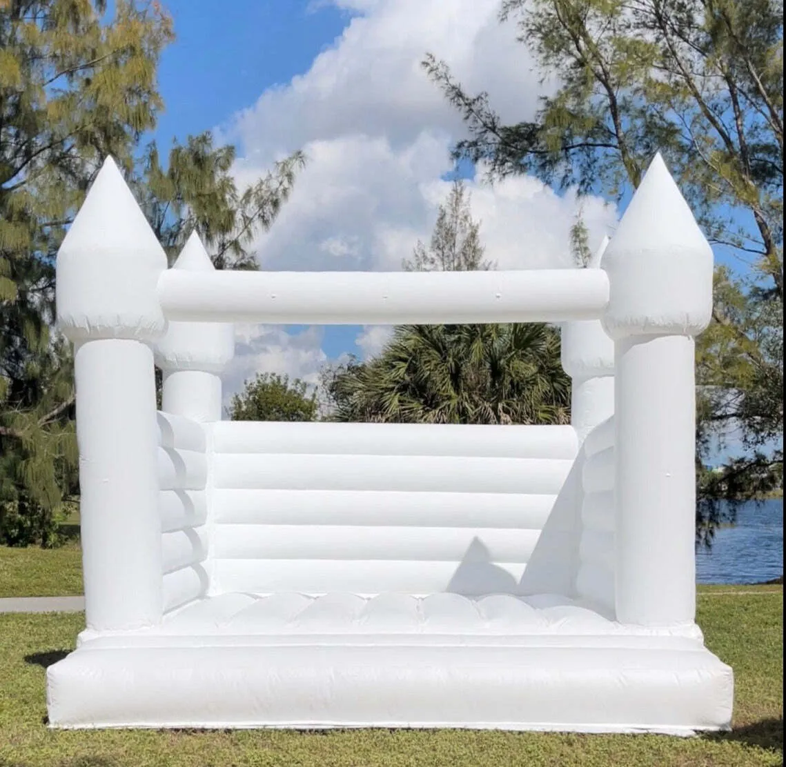 Bounce Houses & Inflatables