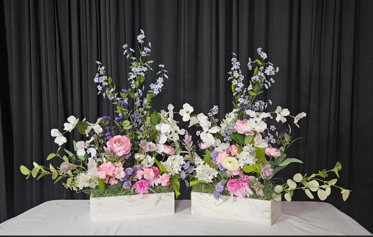 Garden Floral Centerpiece – Rectangular Base