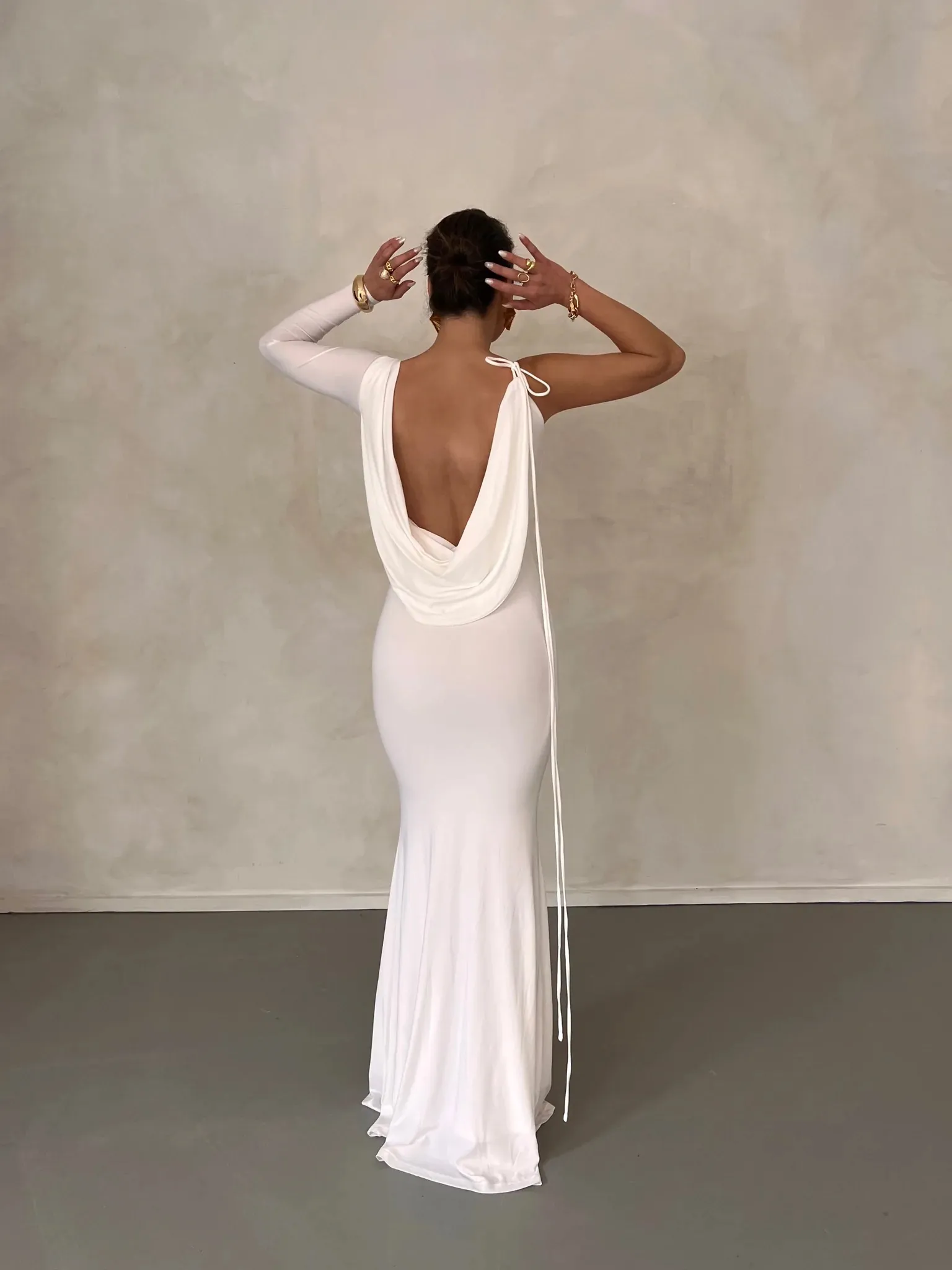 MELANI Reversible Emilia Gown – White (HIRE)