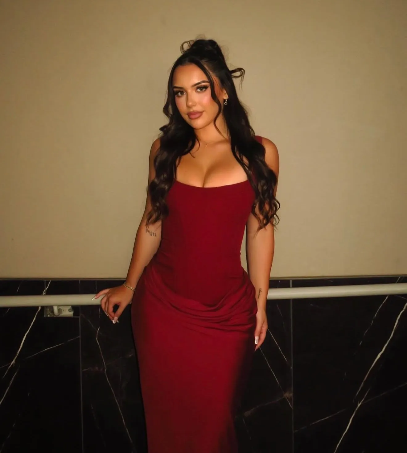 BABYBOO Cornelia Maxi Dress - Burgundy (HIRE)