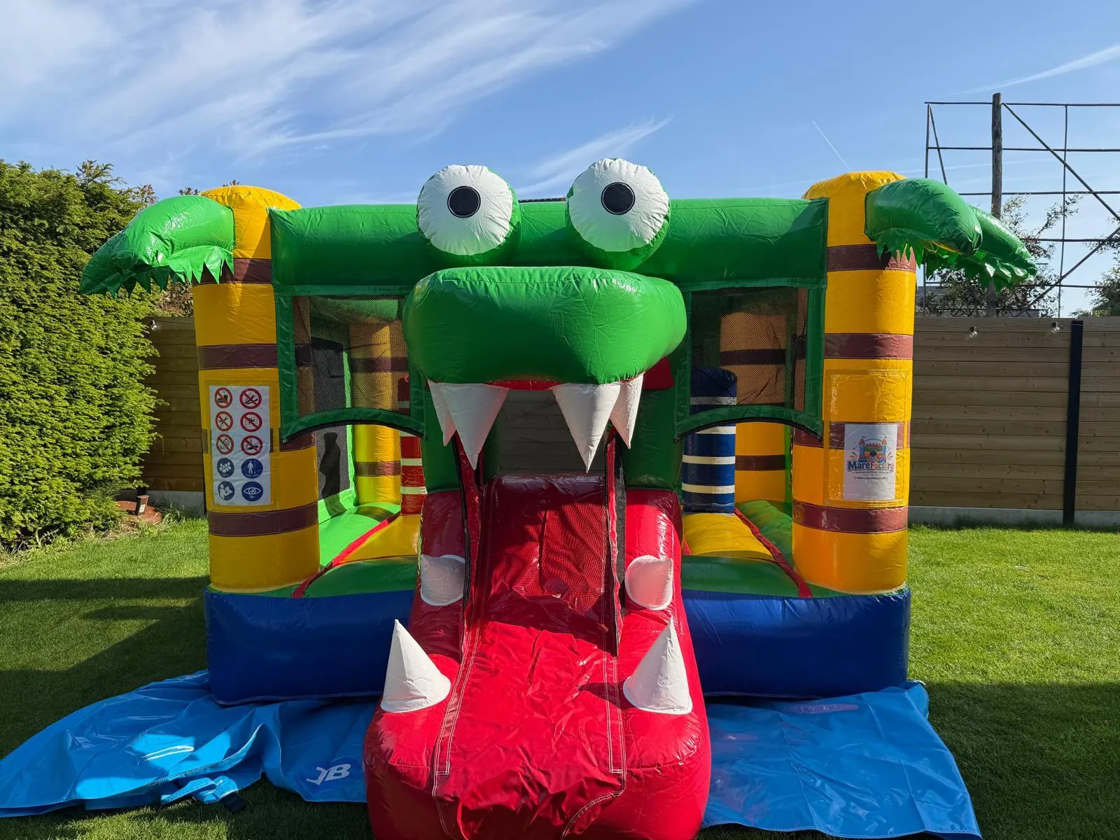 Mini Krokodil Springkasteel