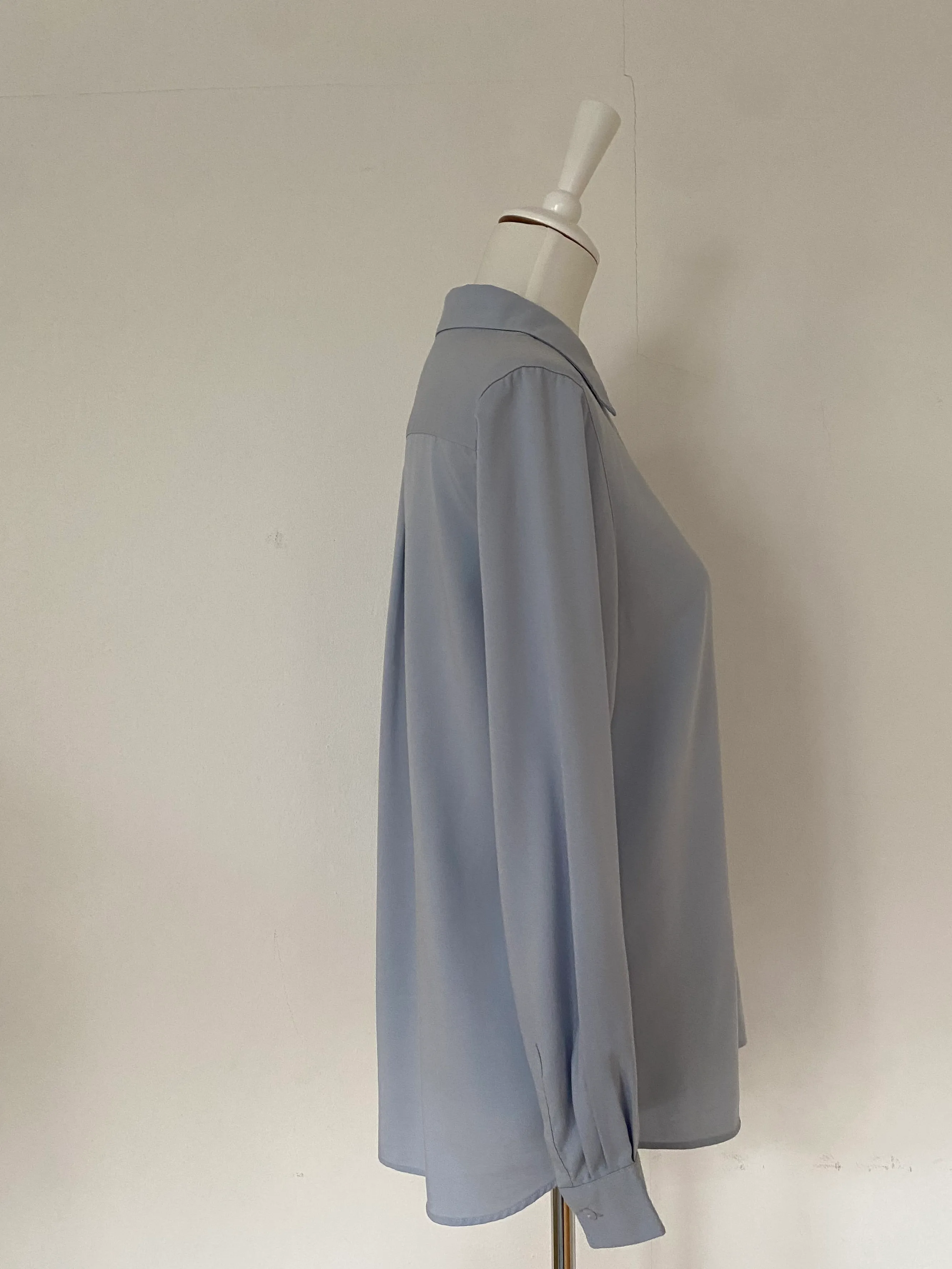 Uniqlo Shirt Light Blue Size M