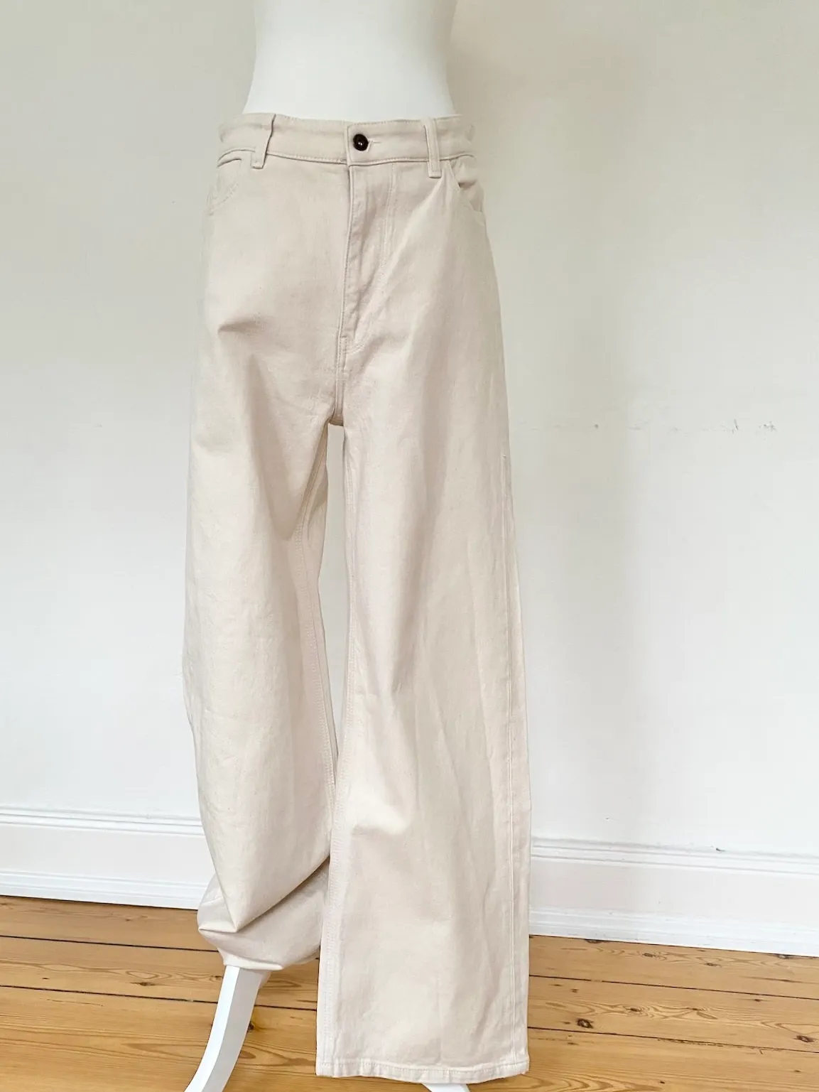 By-bar Sraight-leg Jeans — Size L