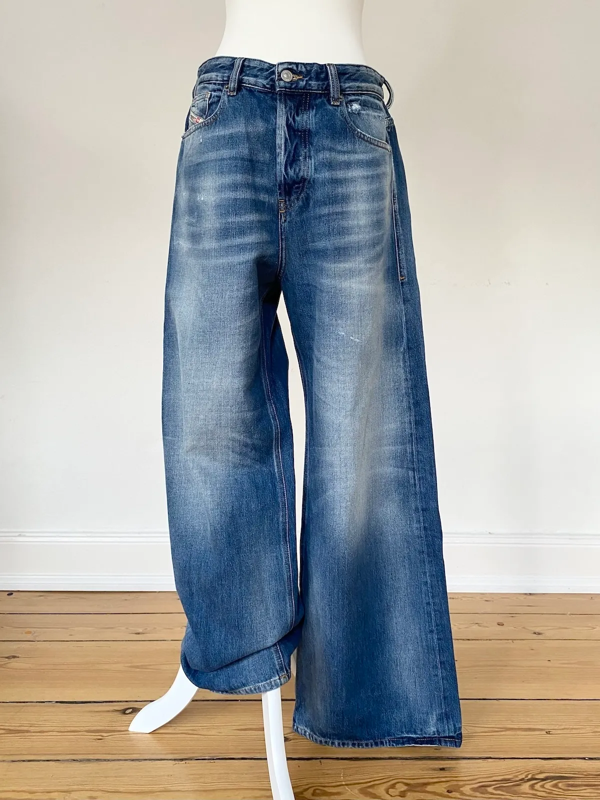 Diesel Wide-leg Jeans — W28 