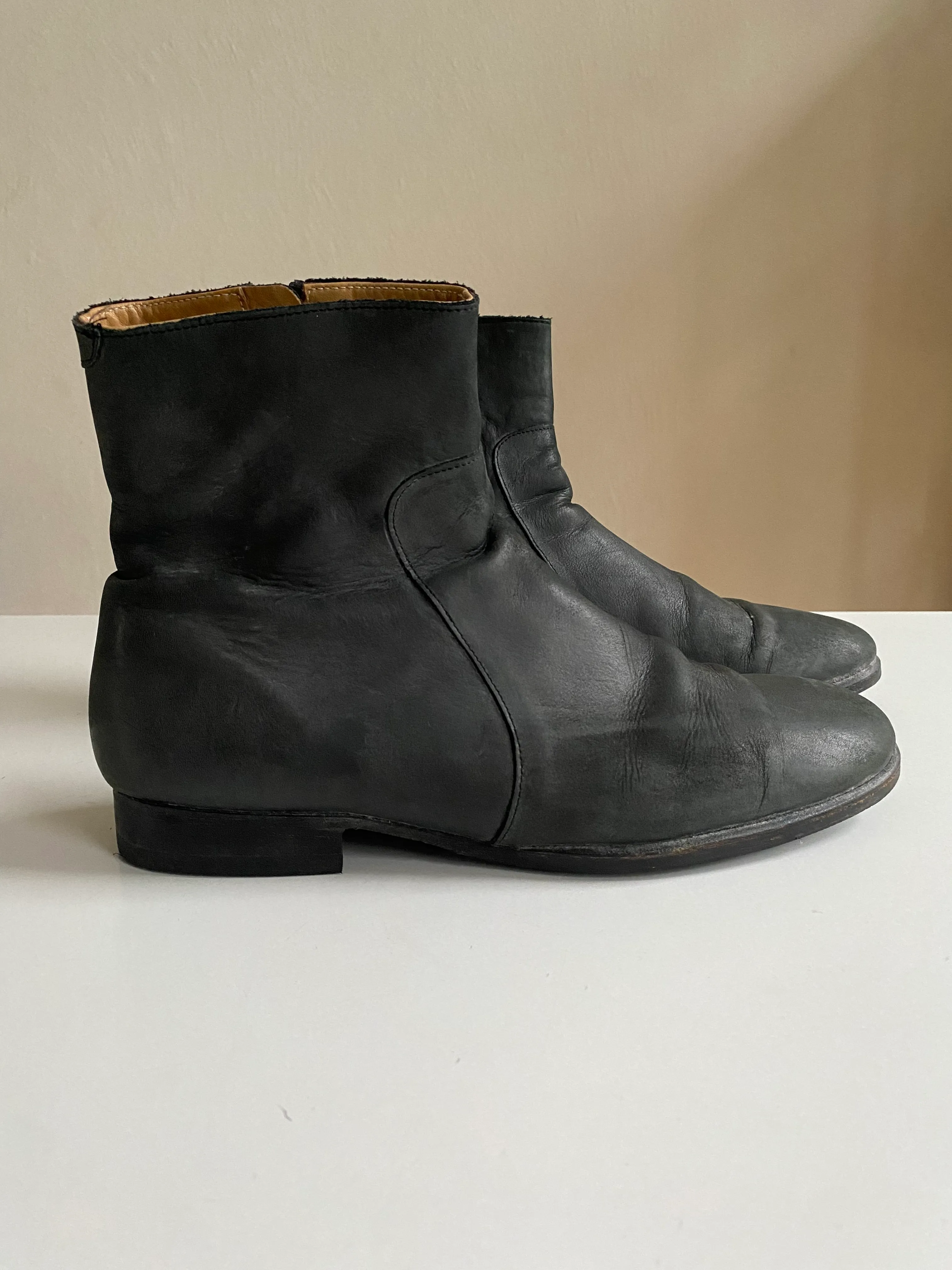 H&M x Maison Boots EUR 42