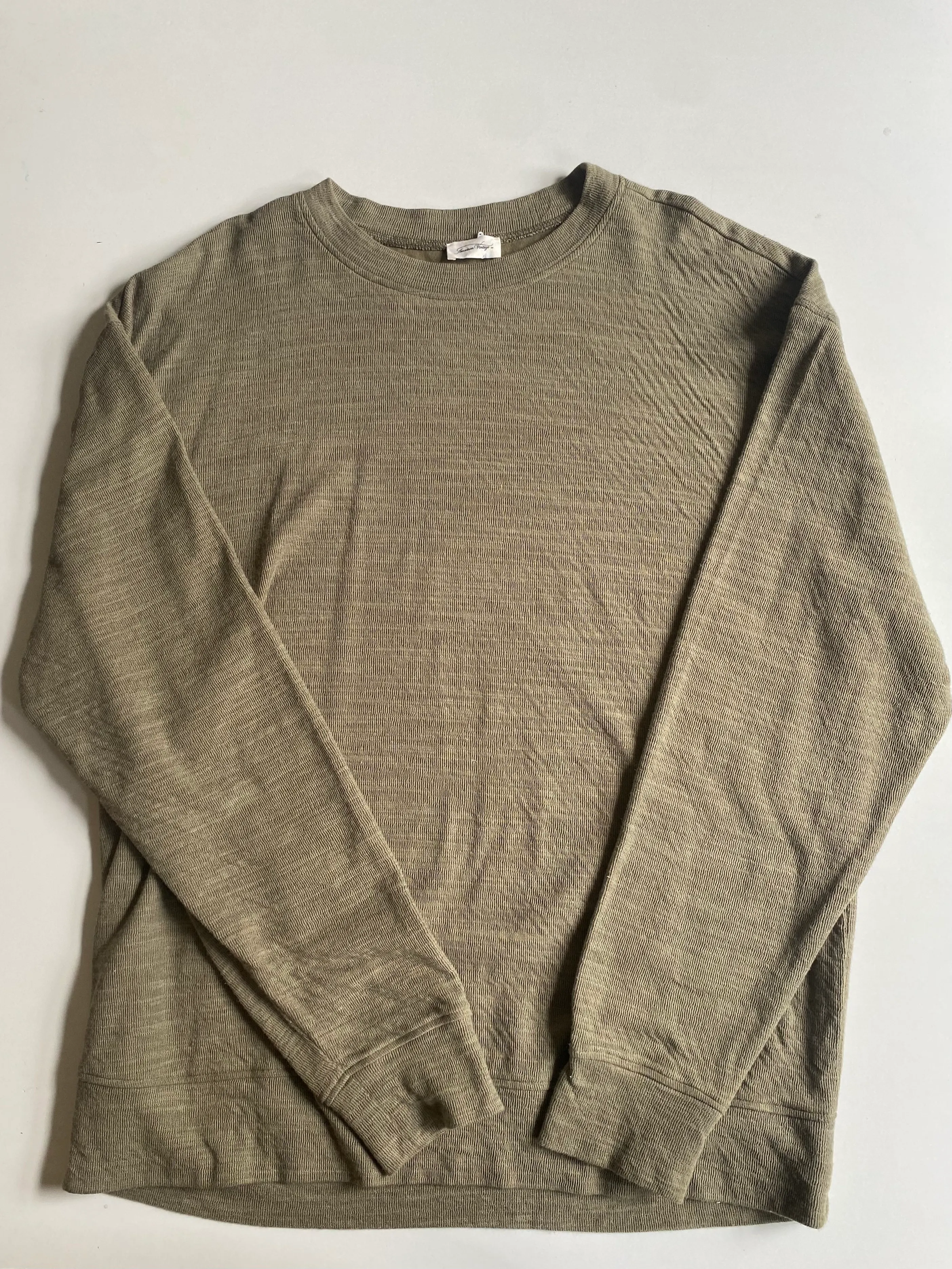 American VIntage Pullover Size L