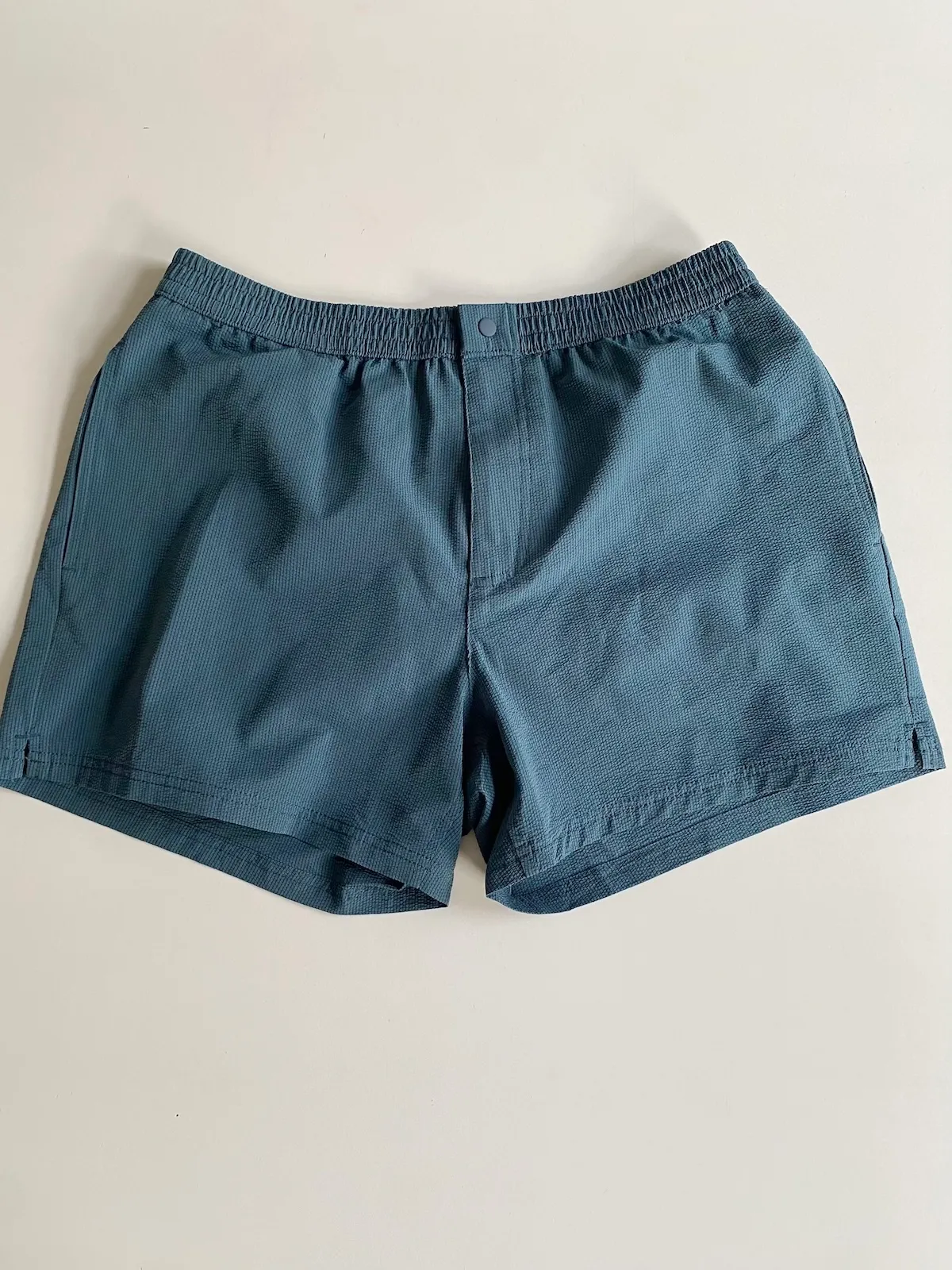 Zara Textured Swimshorts — Size L