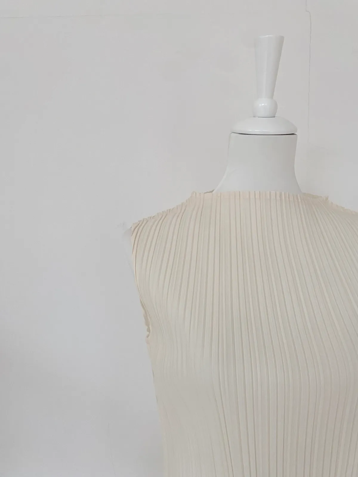 Nakd Pleated Top Cream — Size S