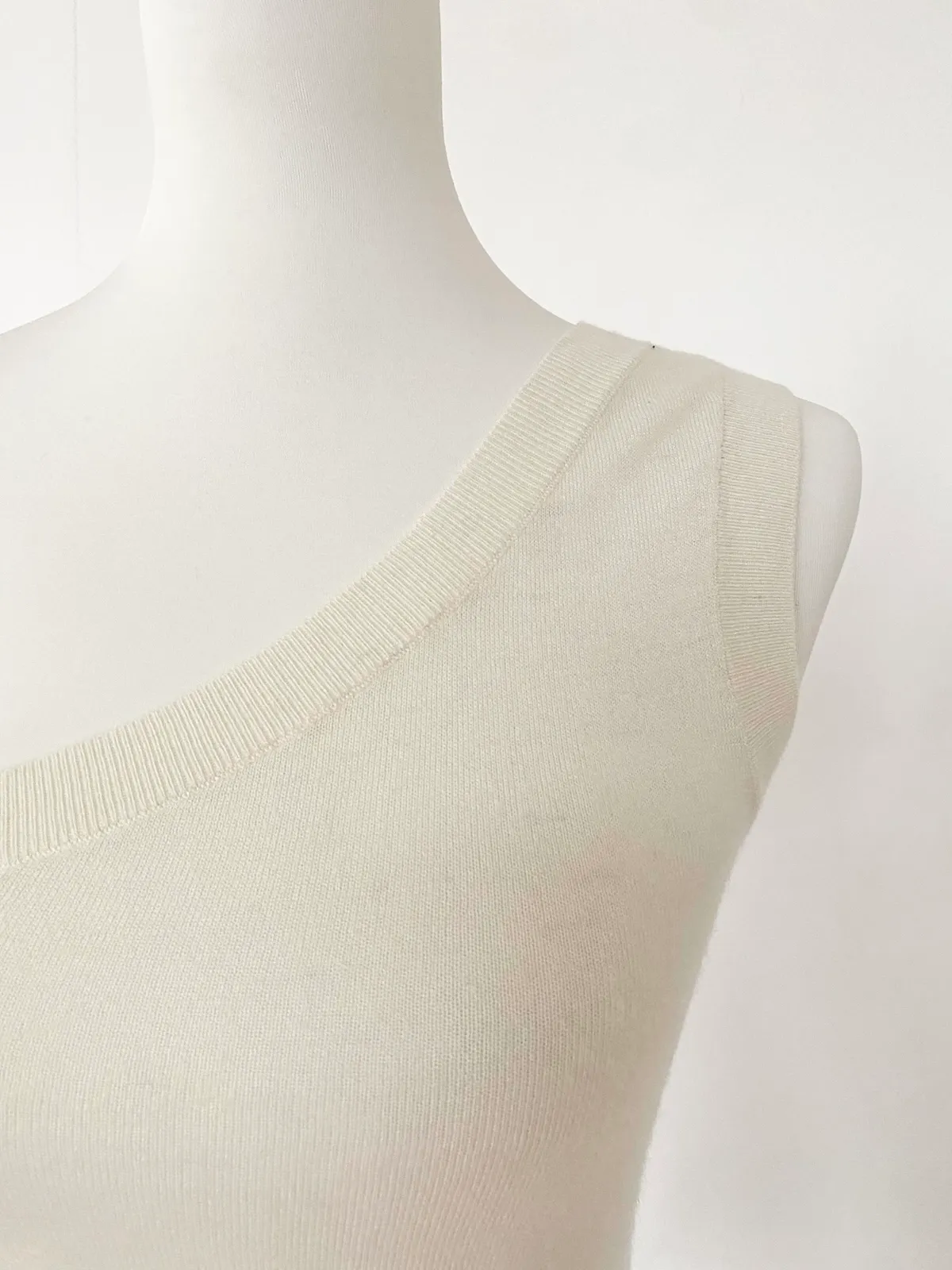 Yoox Asymmetric Top — Size M