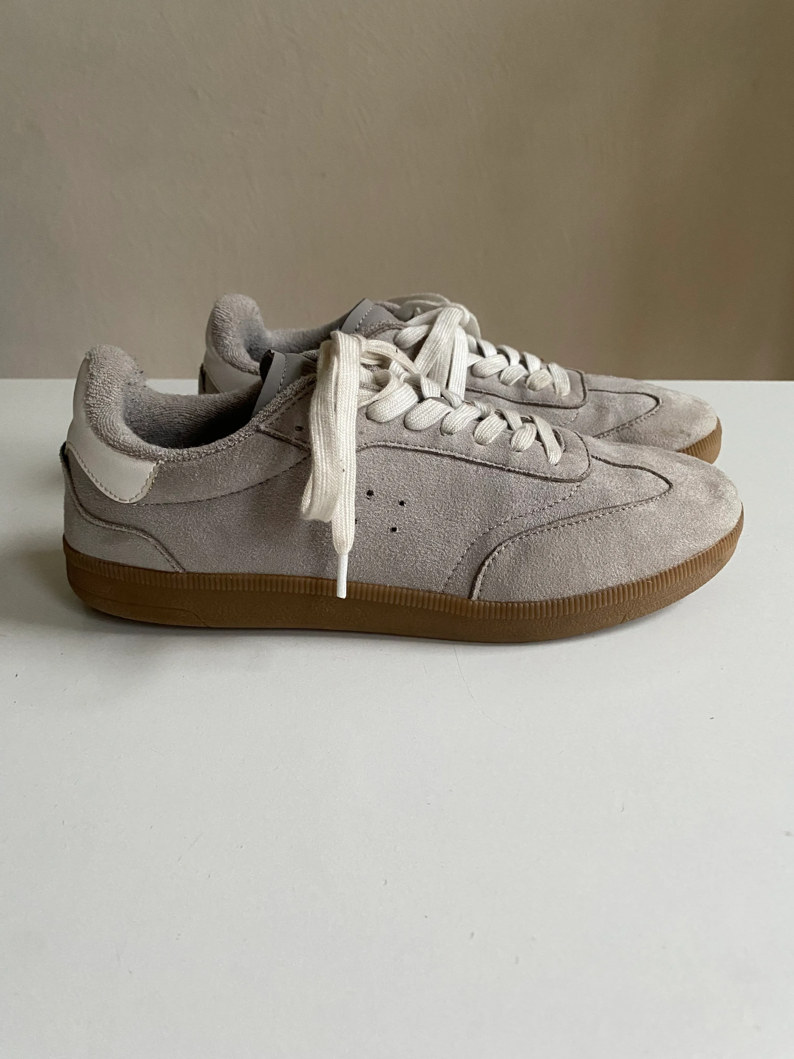 Zara Sneakers EUR 40