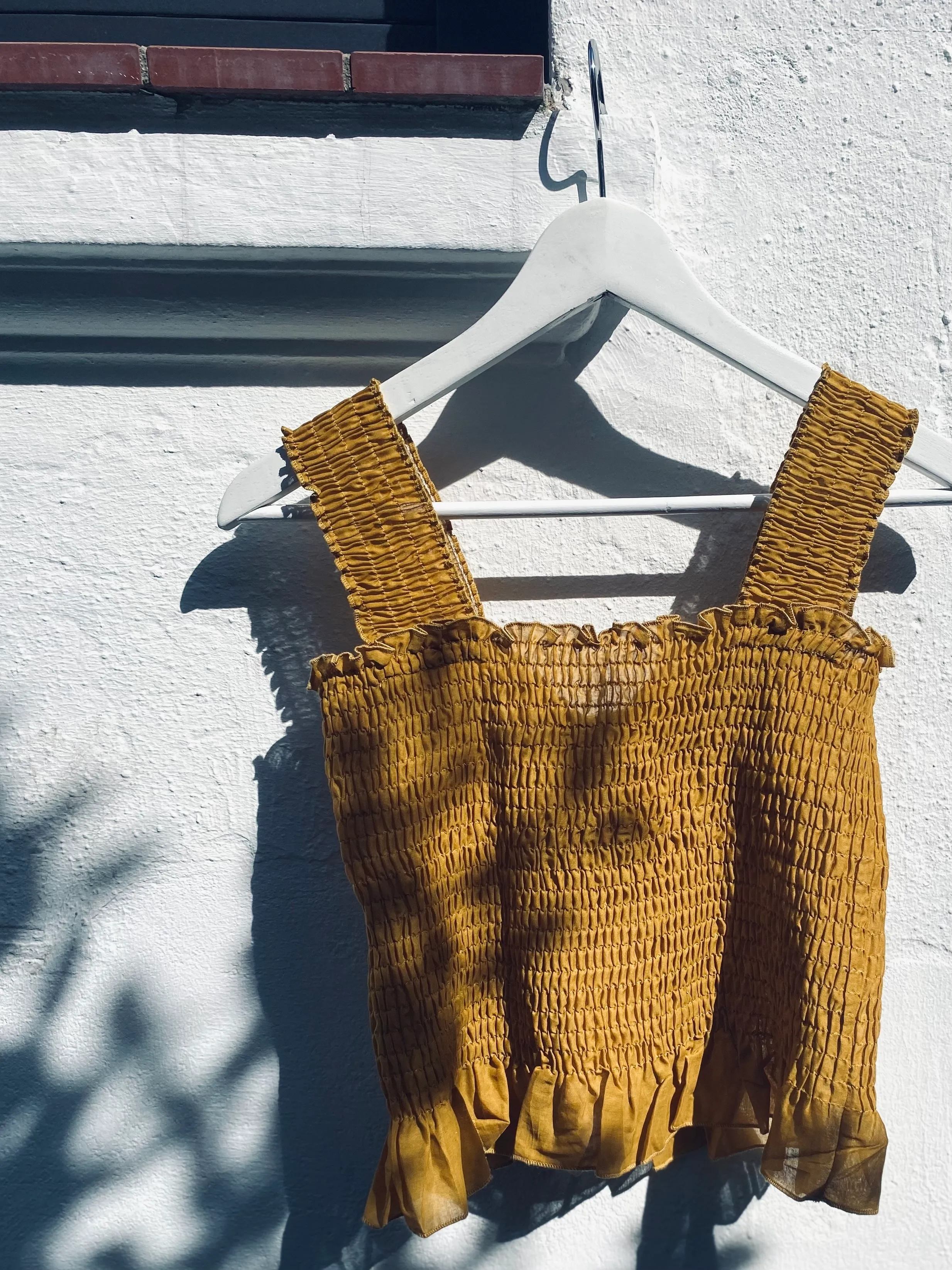 8 by YOOX mustard smocked crop top / EUR 36