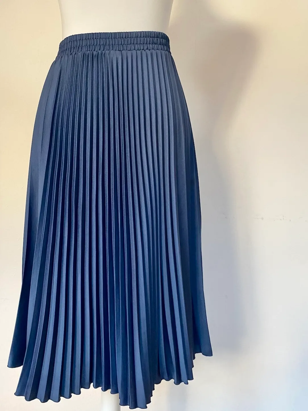 H&M Pleated Midi Skirt — EUR 36 