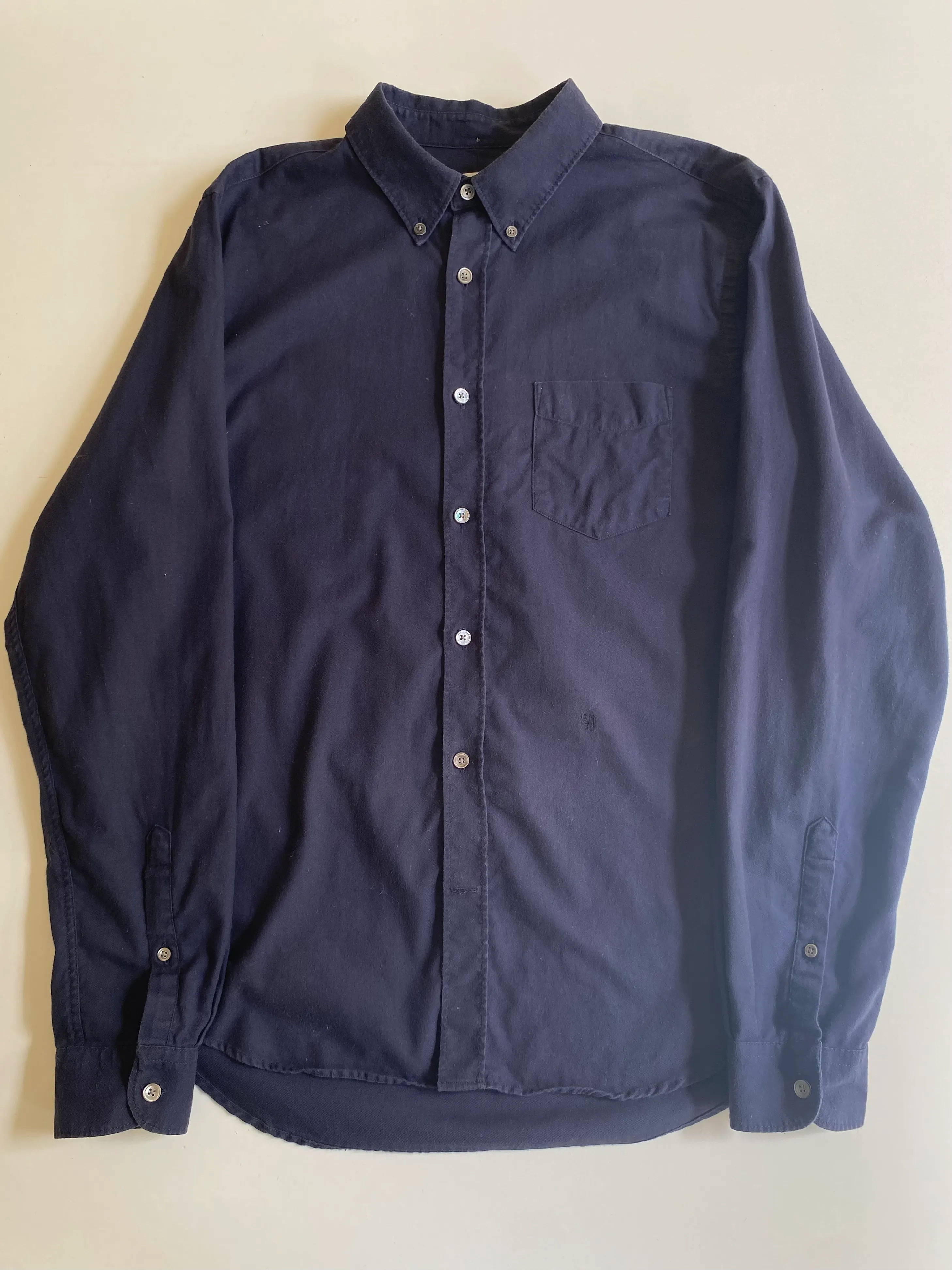 Closed Button-down Shirt / Size L