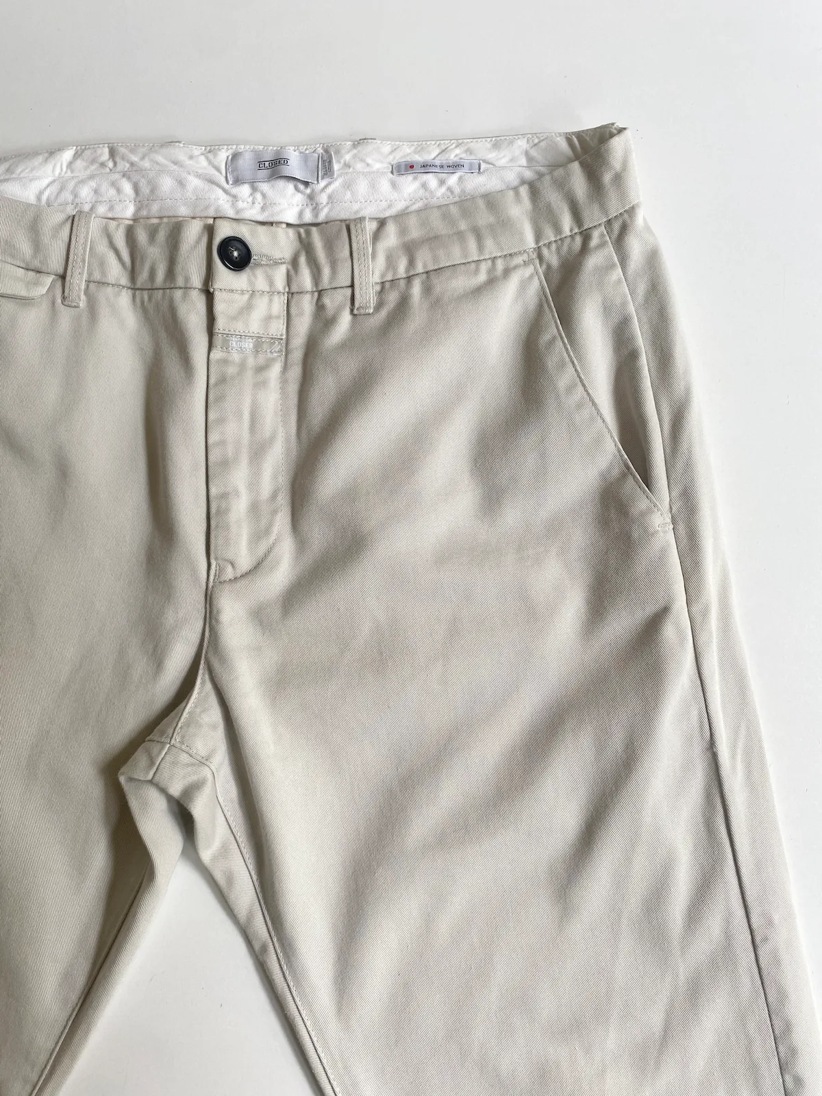 Closed Atelier Cropped Chino Ecru — W 31