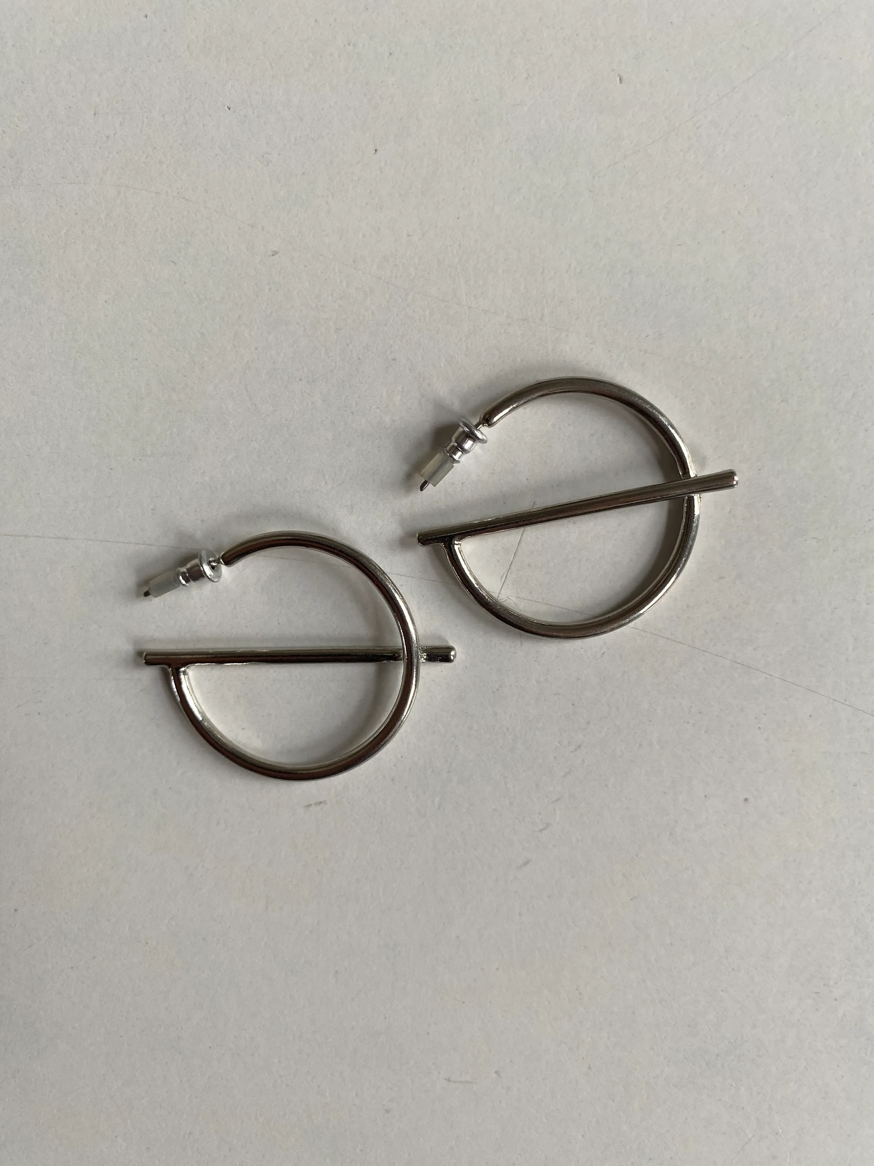 No Name Circular Hoop Earrings