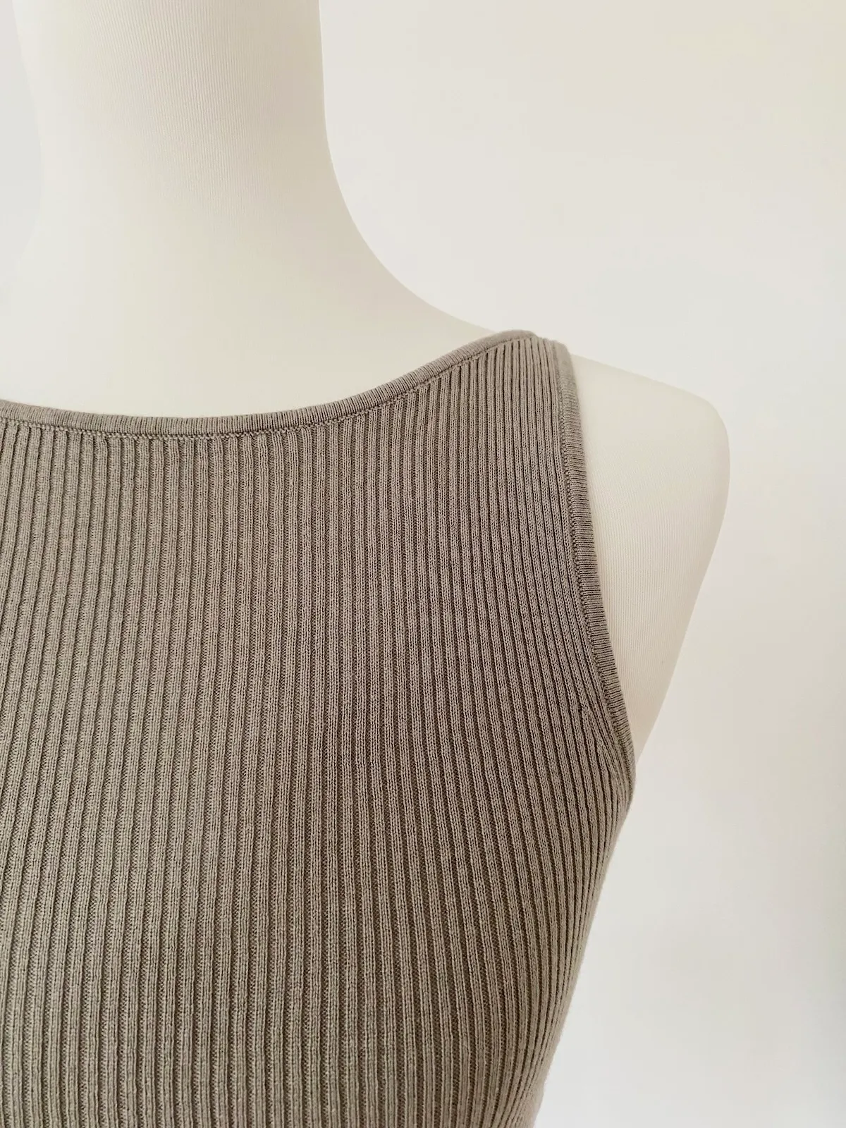 Massimo Dutti Rib Top — Size S