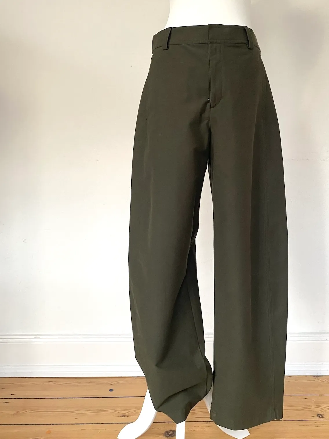 Uniqlo Wide-leg Trousers — EUR 38