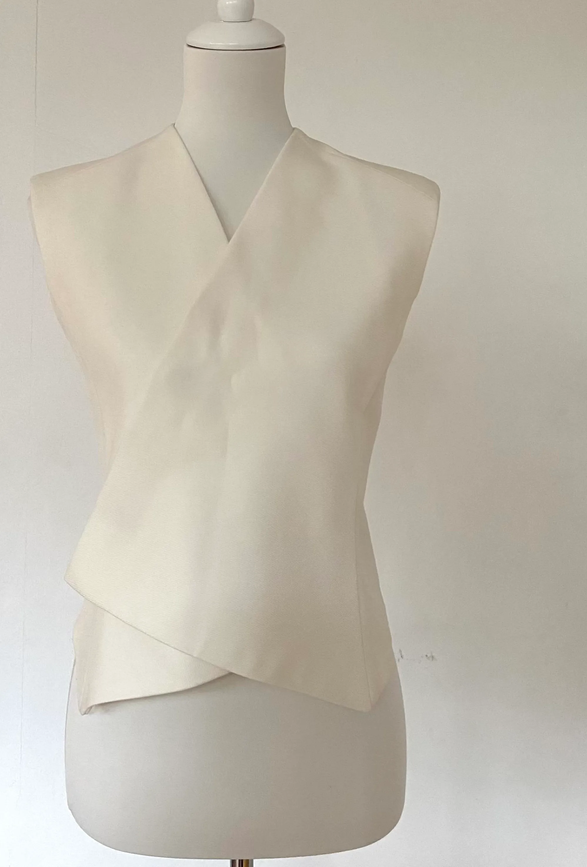 Maniere de Voir Vest Cream EUR 36