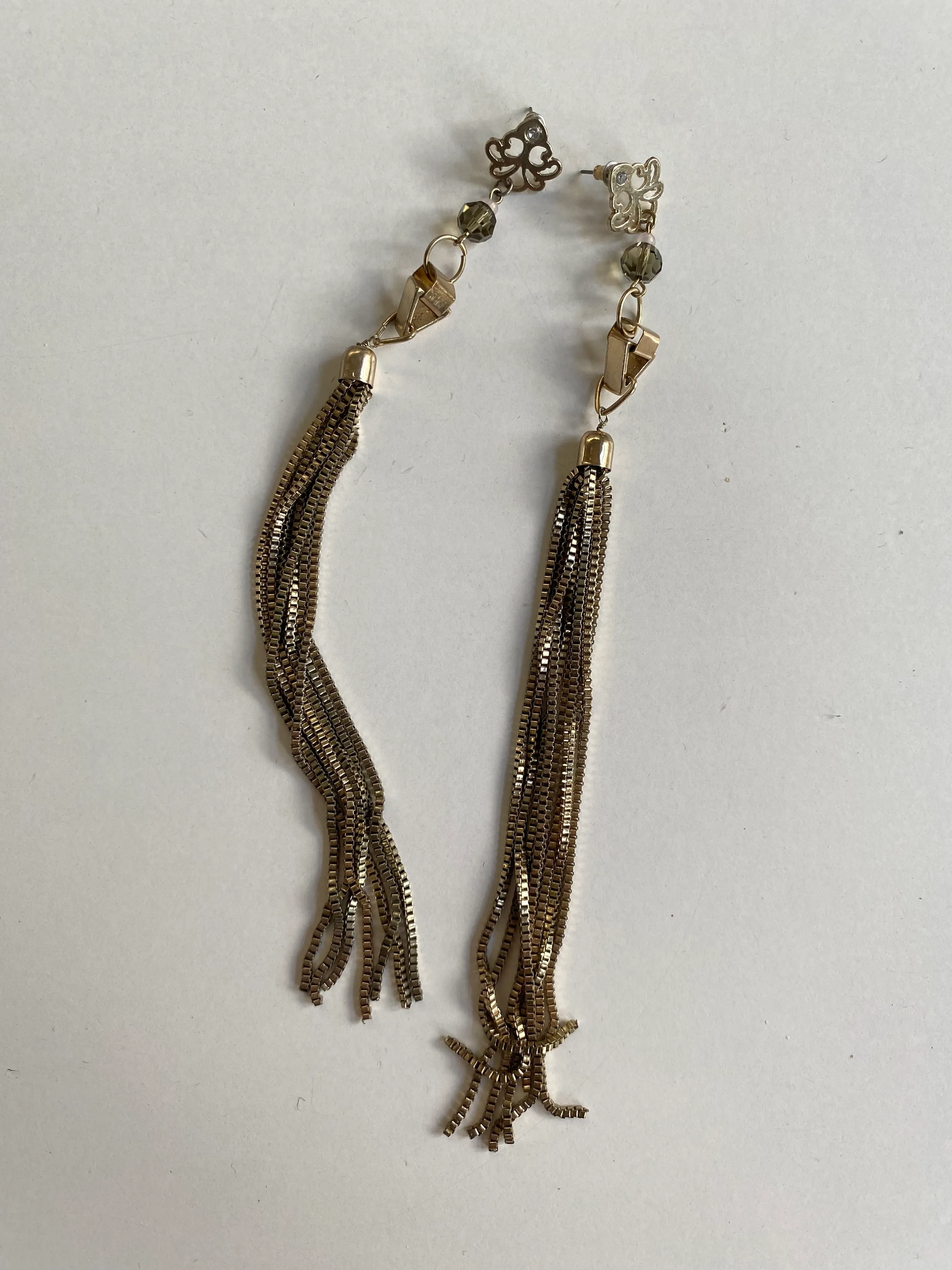 No Name Chain Tassel Earrings Gold