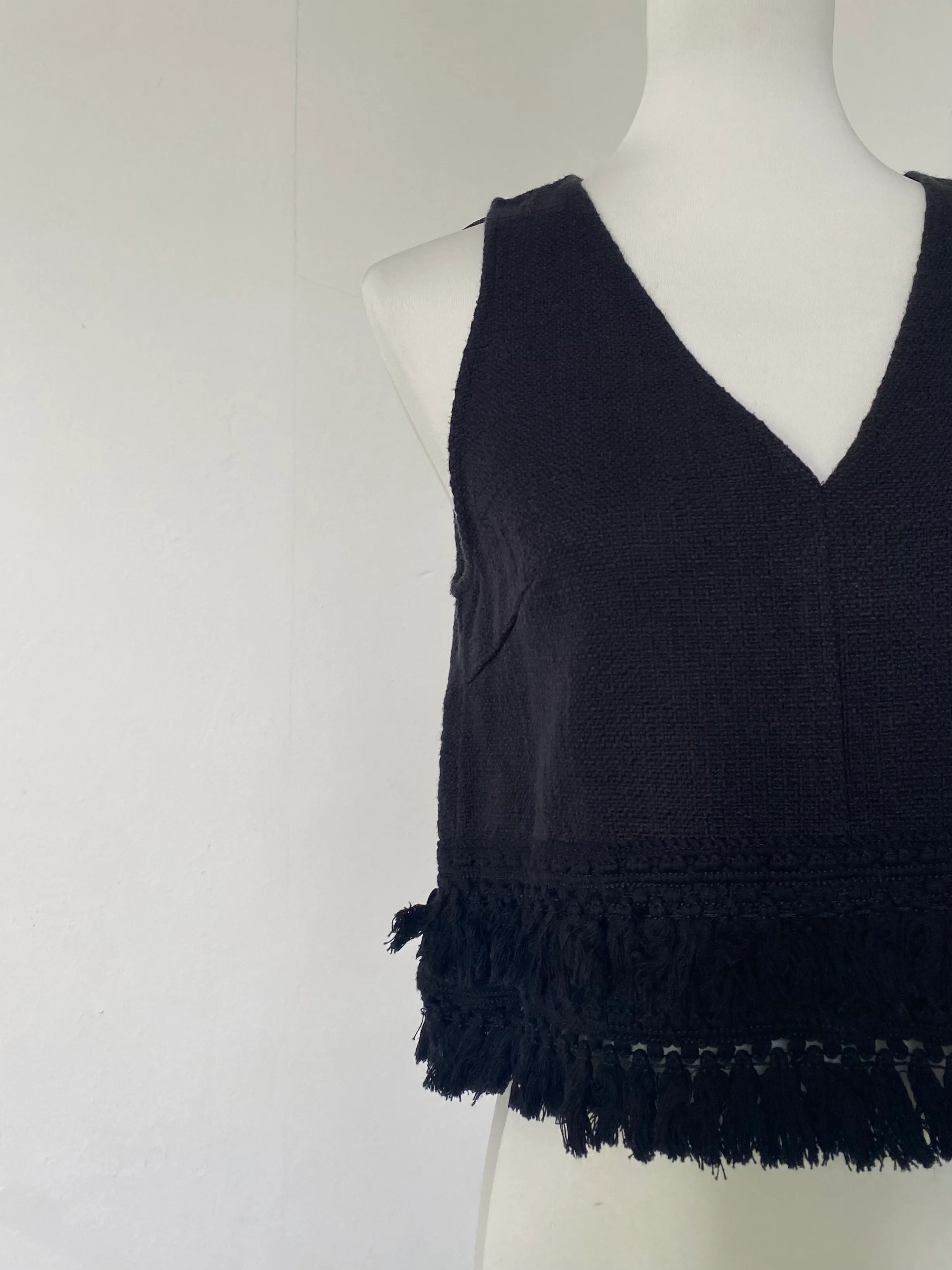 H&M Fringe Cropped Top Black  / EU 38