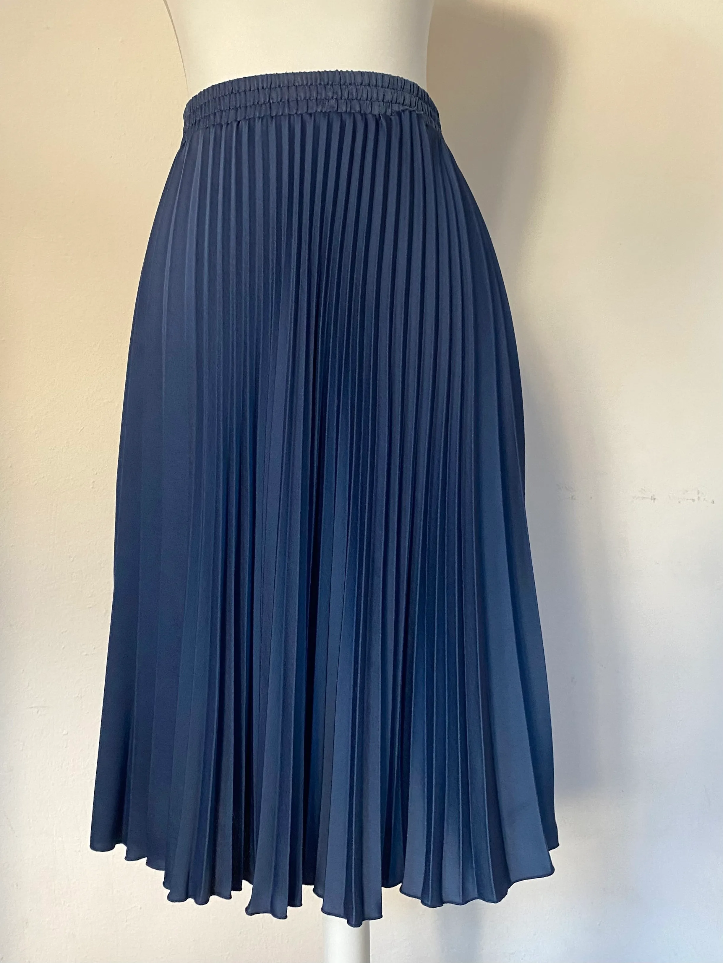 H&M Pleated Midi Skirt EUR 36 