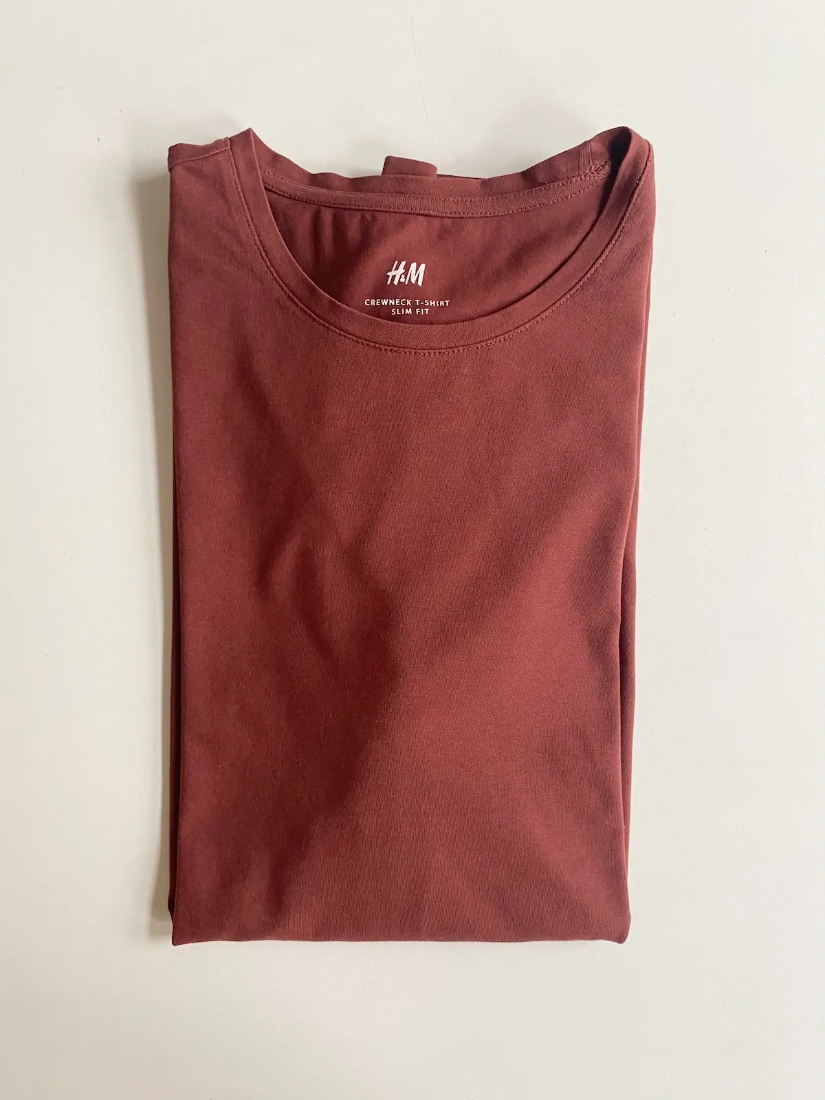 H&M Slim Fit T-shirt Rusty Red — Size L