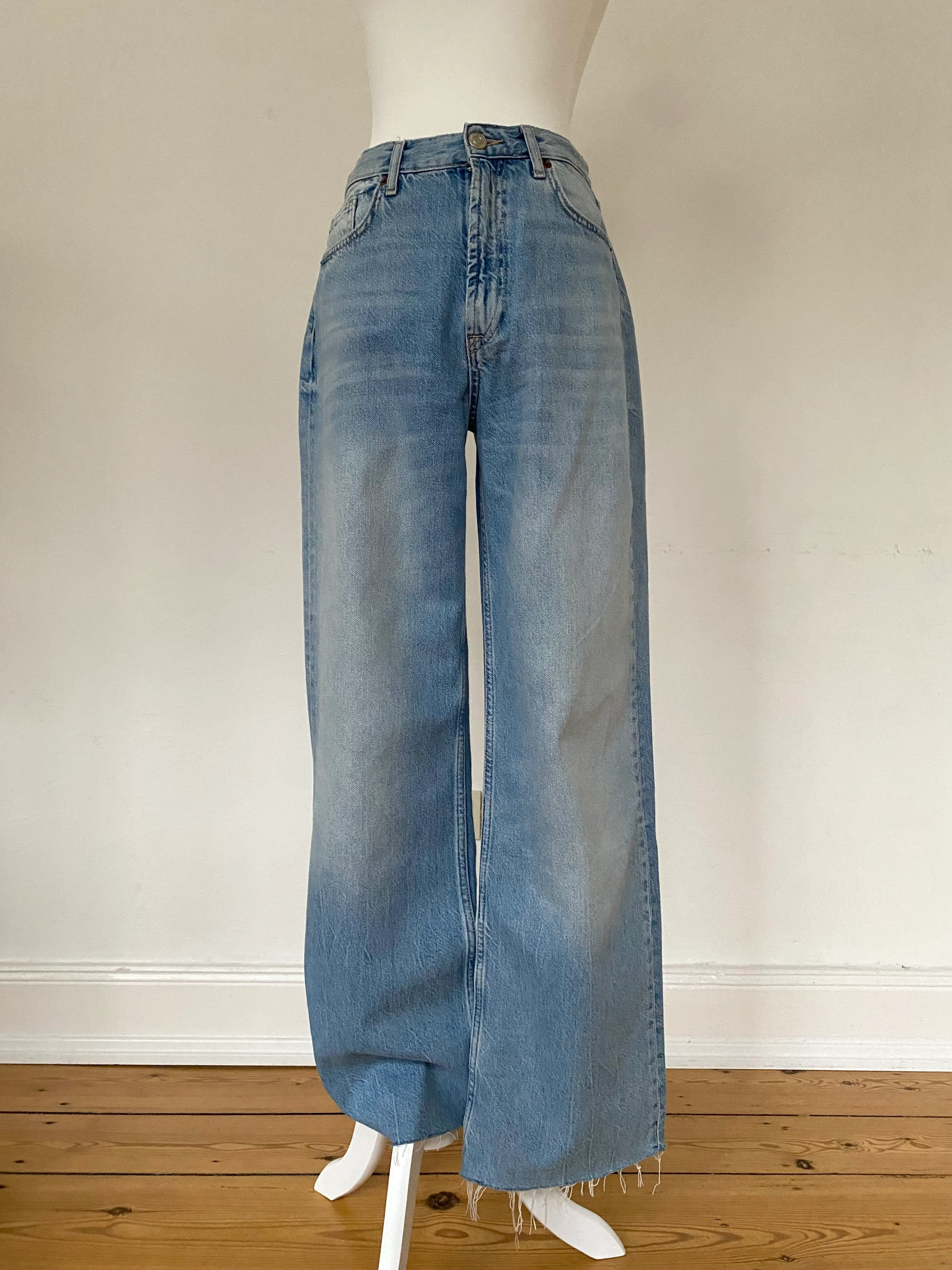 Zara Straight-leg Jeans EUR 38