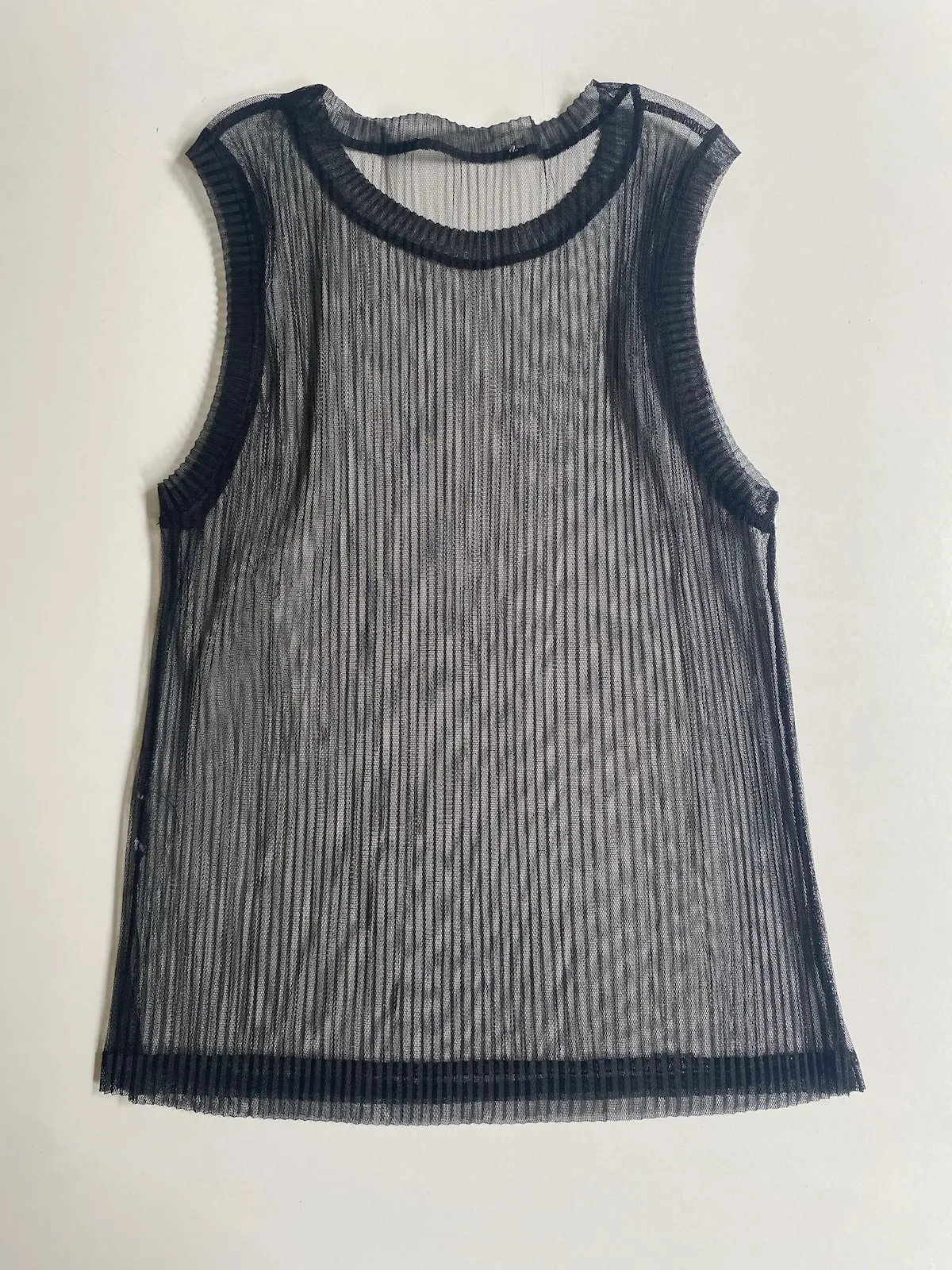 Esthe Clothing Pleated Mesh Tank Top Black – S