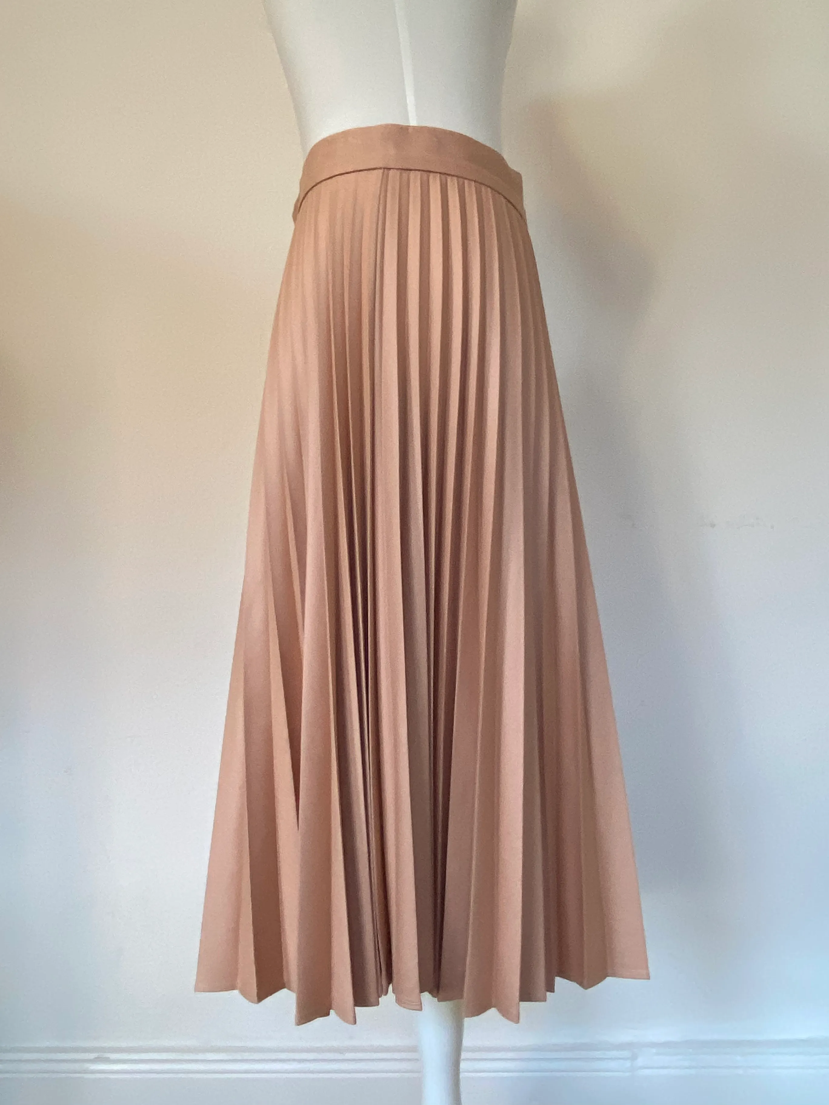 Zara Pleated Midi Skirt Size M